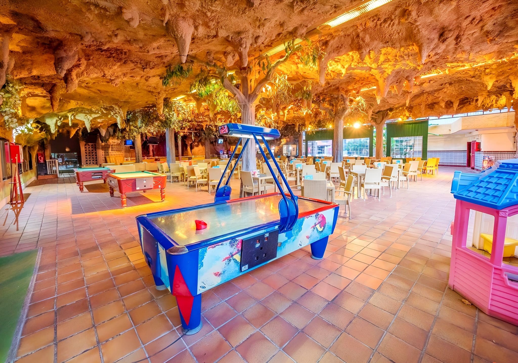 Checkin Bungalows Atlantida 24