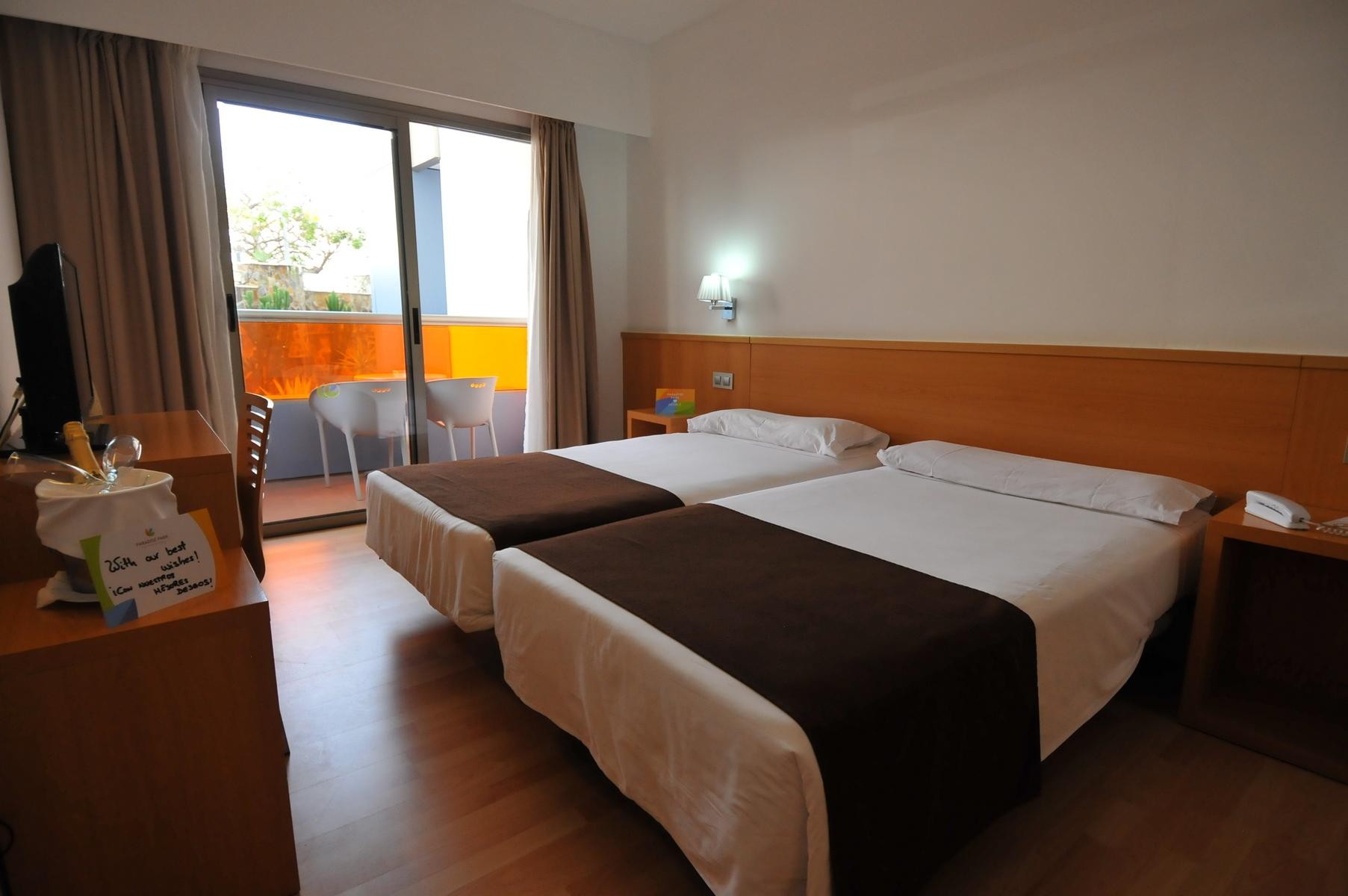 Paradise Park Fun Lifestyle Hotel