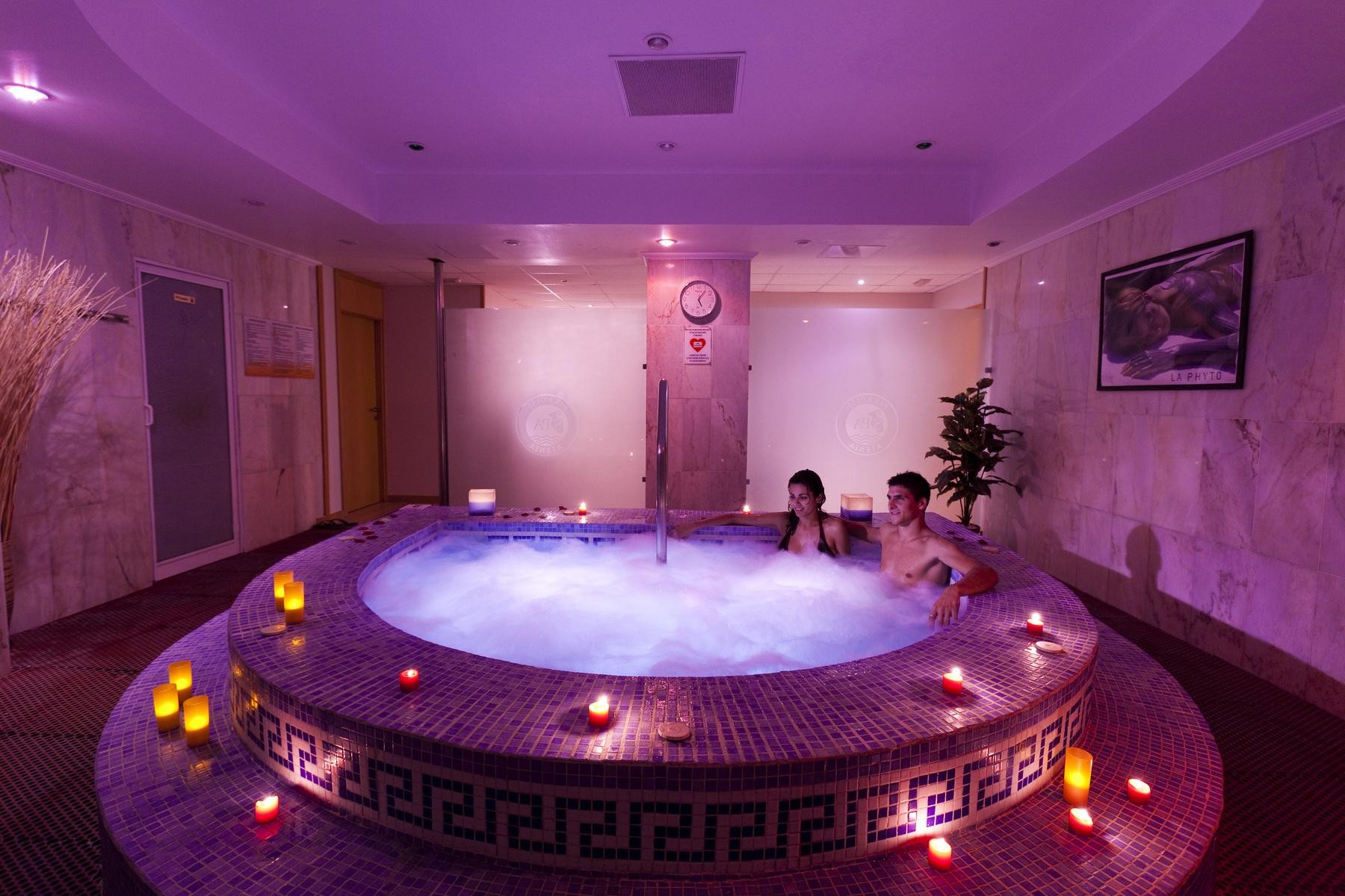 Paradise Park Fun Lifestyle Hotel 12