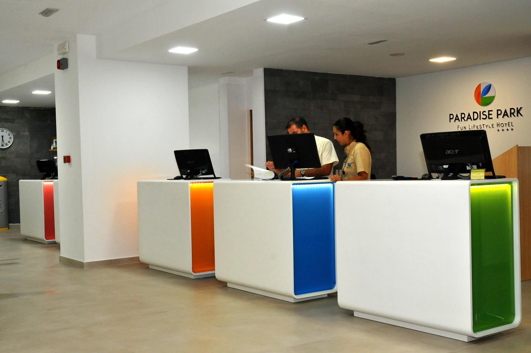 Paradise Park Fun Lifestyle Hotel 15