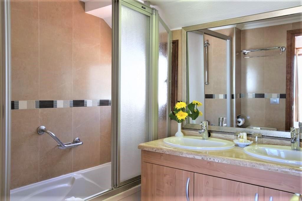 The Suites at beverly Hills Tenerife 8