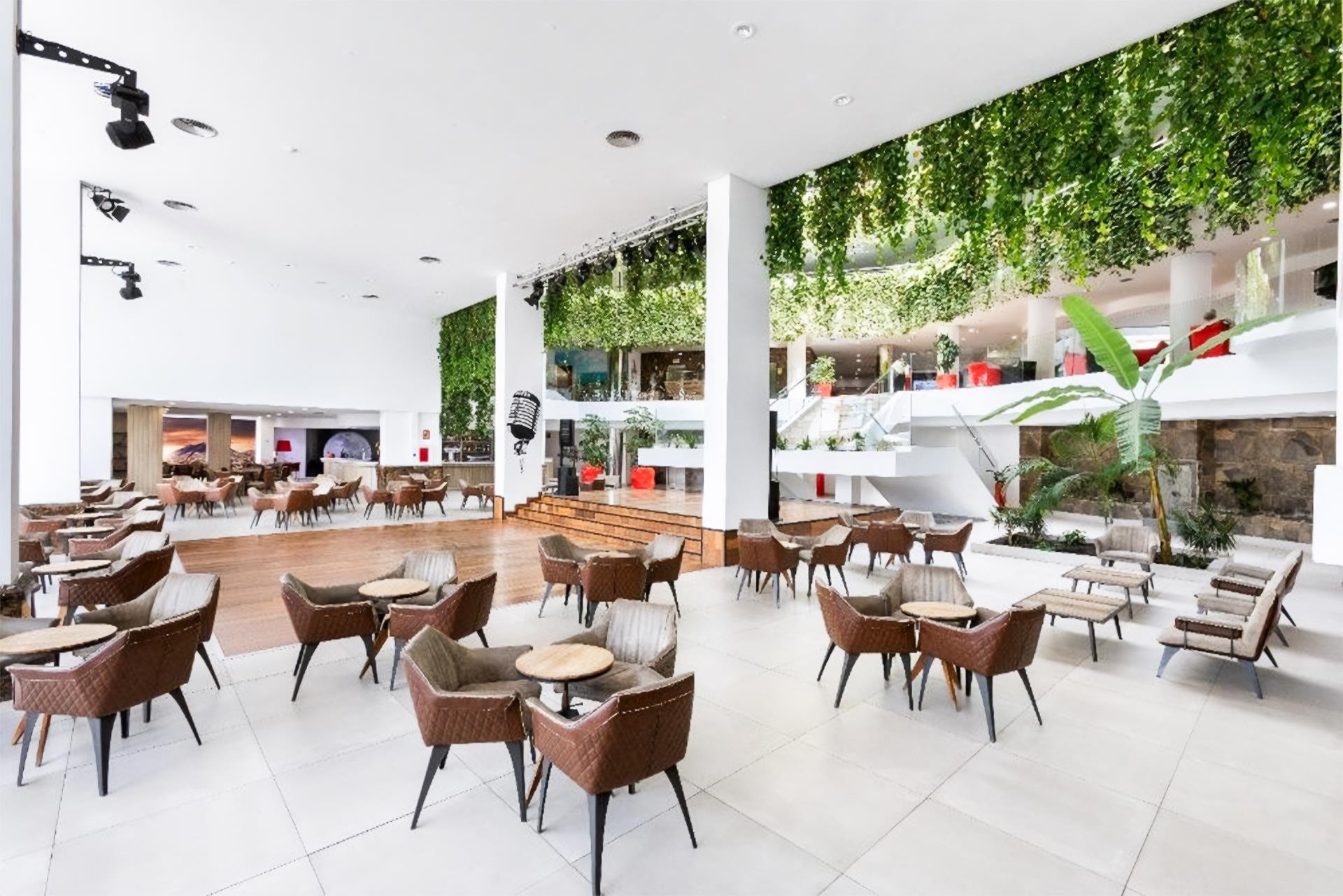 Alexandre Hotel Gala 13