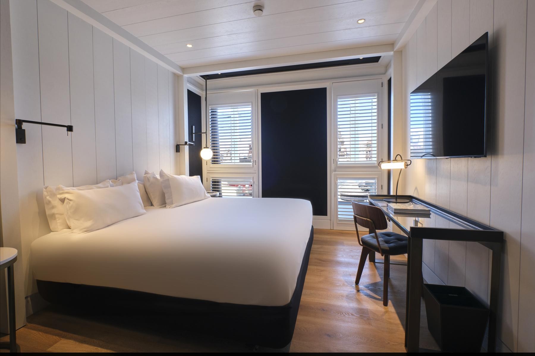 Estimar Valencia 4& One