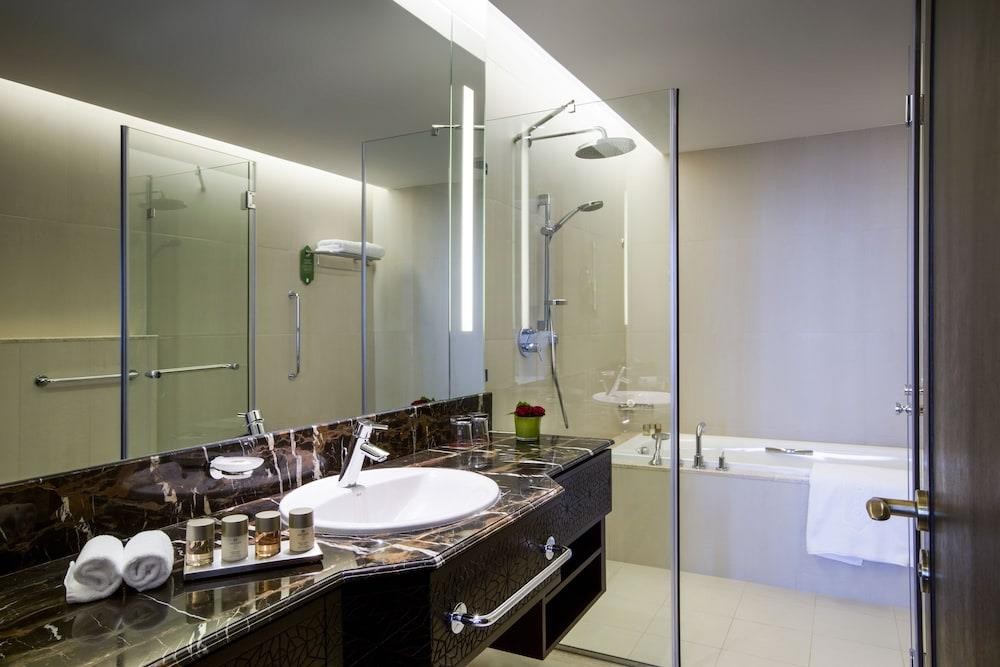 Bab Al Qasr Hotel 10