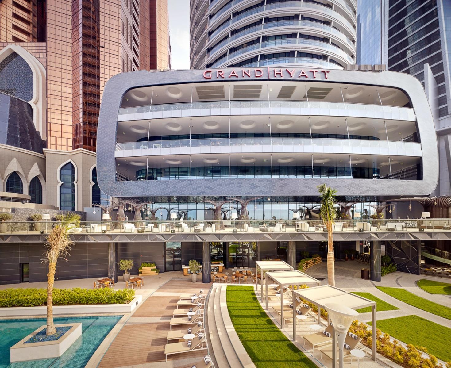 Grand Hyatt Abu Dhabi Hotel & Residences – Emirates Pearl
