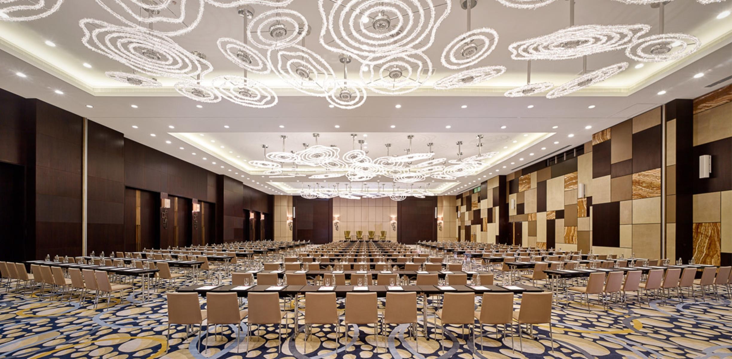 Grand Hyatt Abu Dhabi Hotel & Residences – Emirates Pearl 9