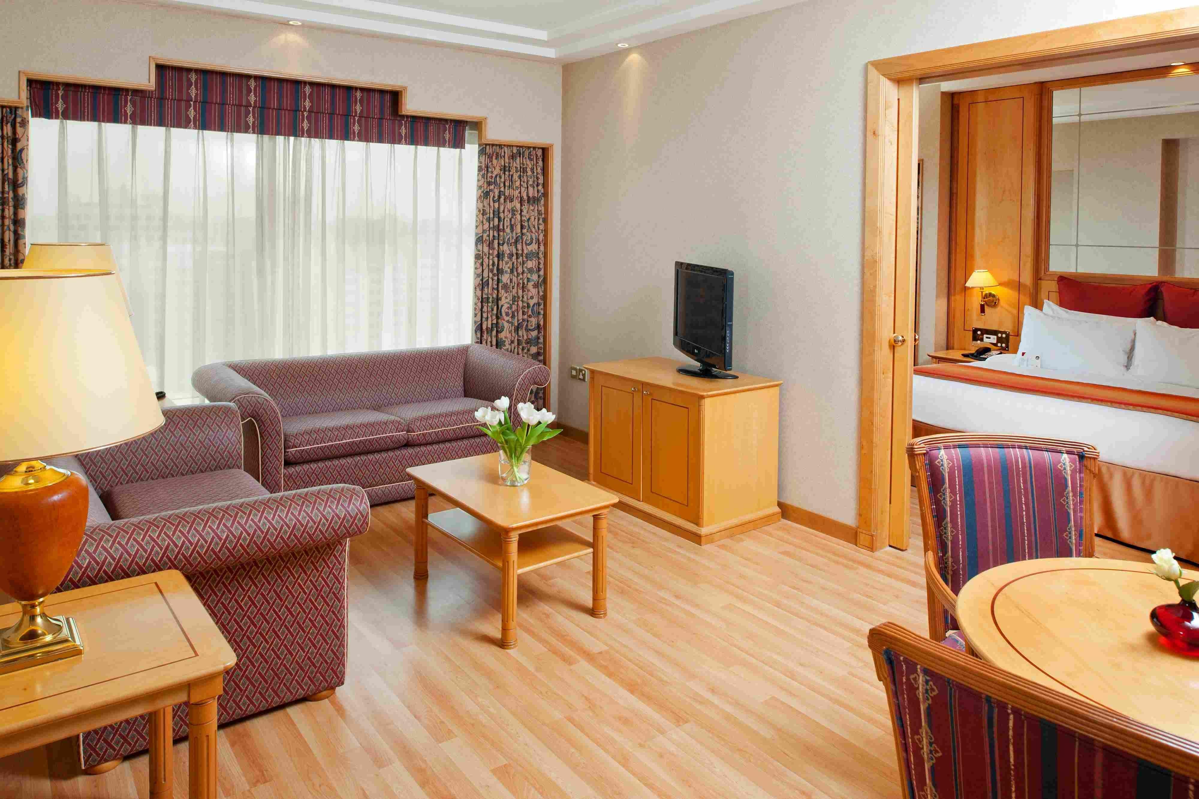 Millennium Downtown Abu Dhabi (ex:Crowne Plaza)