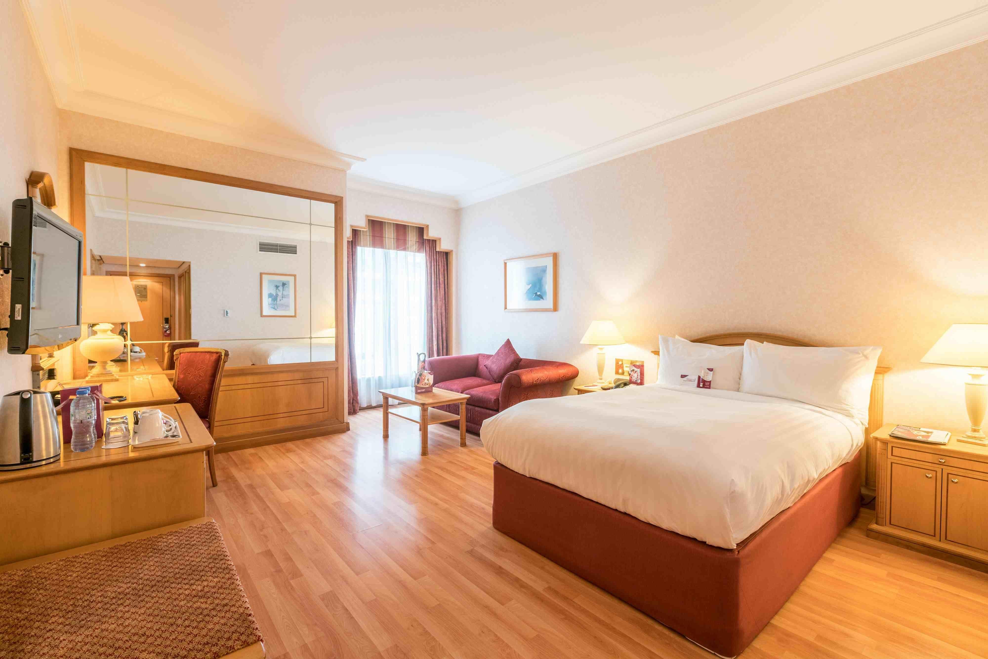 Millennium Downtown Abu Dhabi (ex:Crowne Plaza)