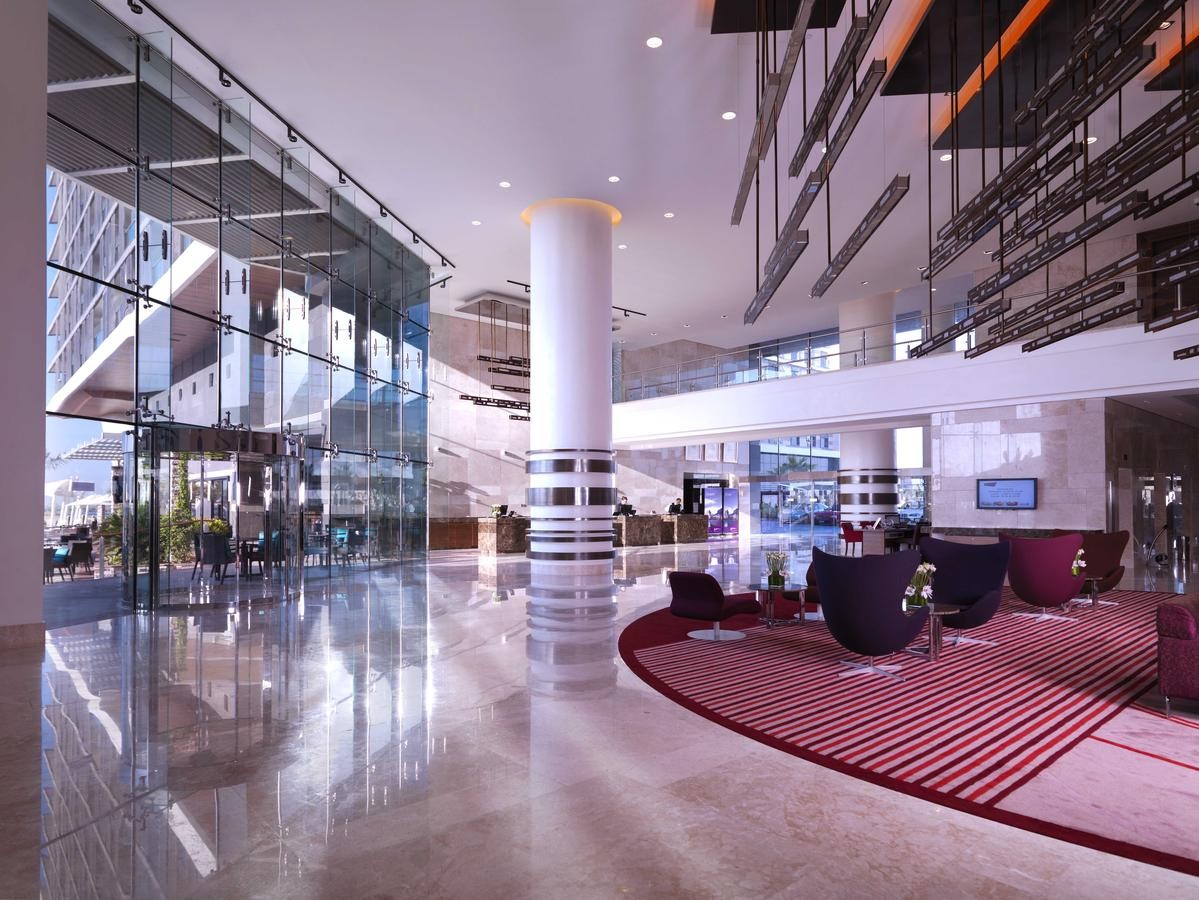 Radisson Blu Hotel, Abu Dhabi Yas Island 9