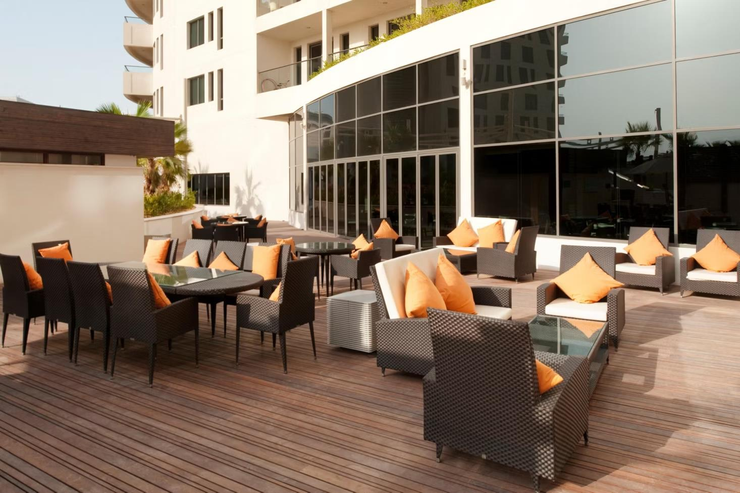 Staybridge Suites Abu Dhabi Yas Island 7