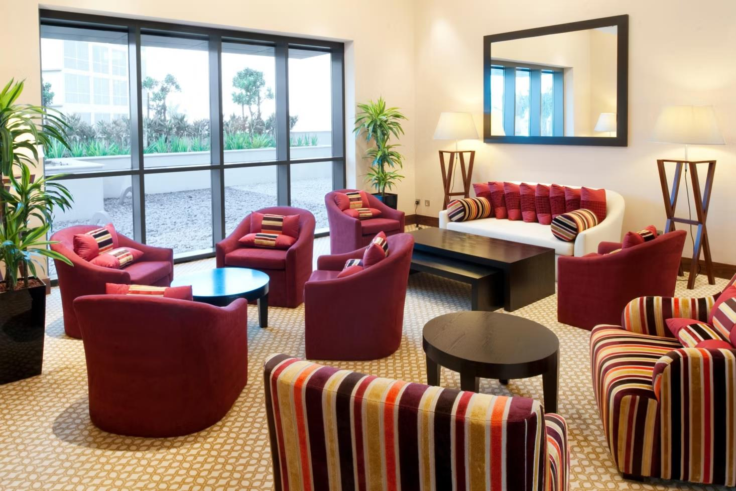 Staybridge Suites Abu Dhabi Yas Island 9