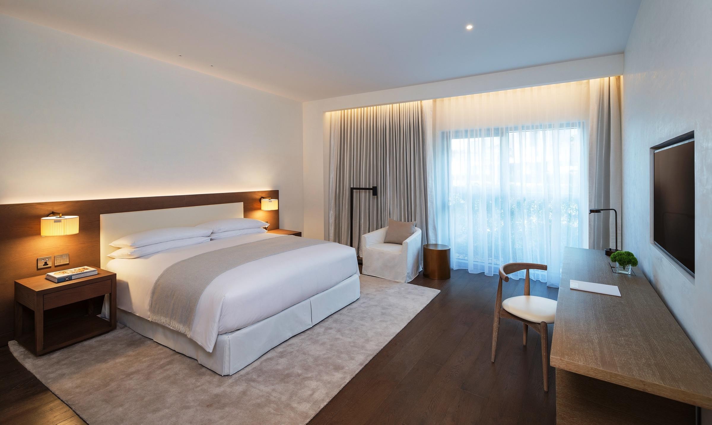 The Abu Dhabi Edition 4