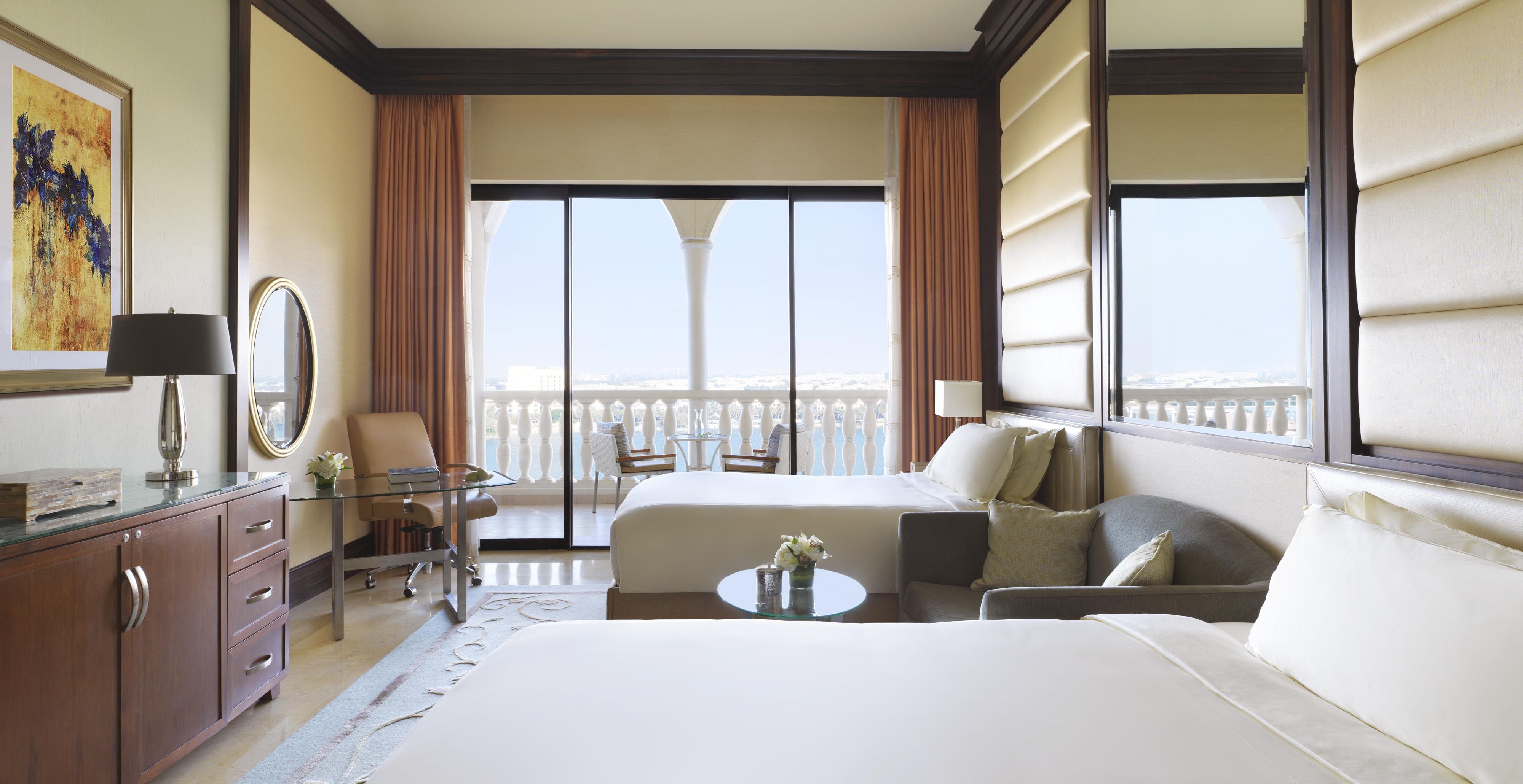 The Ritz Carlton Abu Dhabi Grand Canal 6
