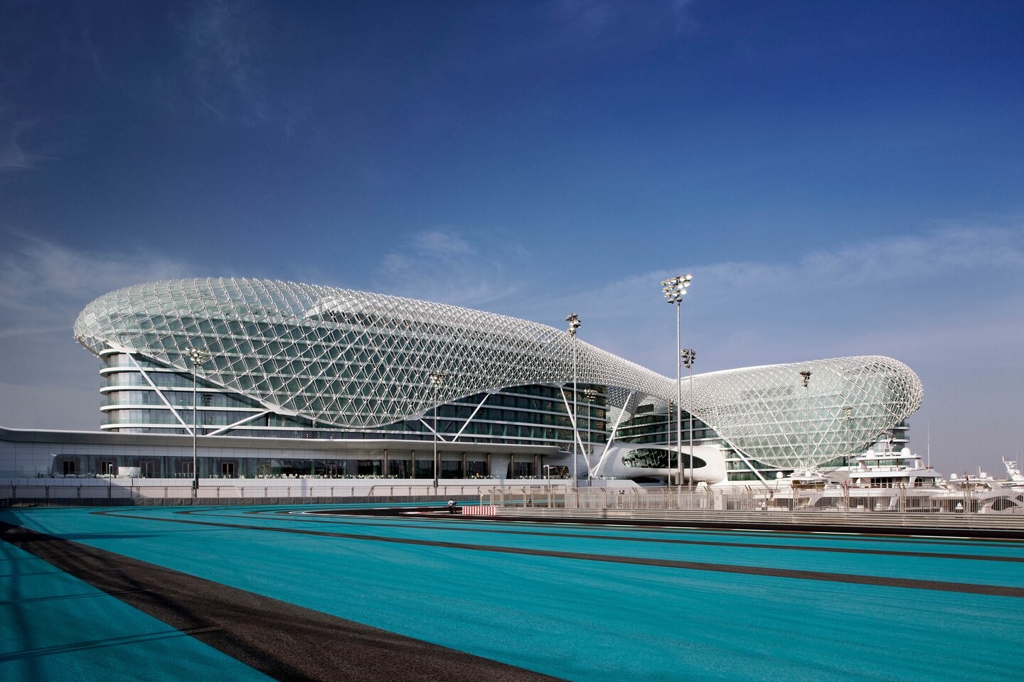 W Abu Dhabi – Yas Island (Ex. Yas Viceroy) 2