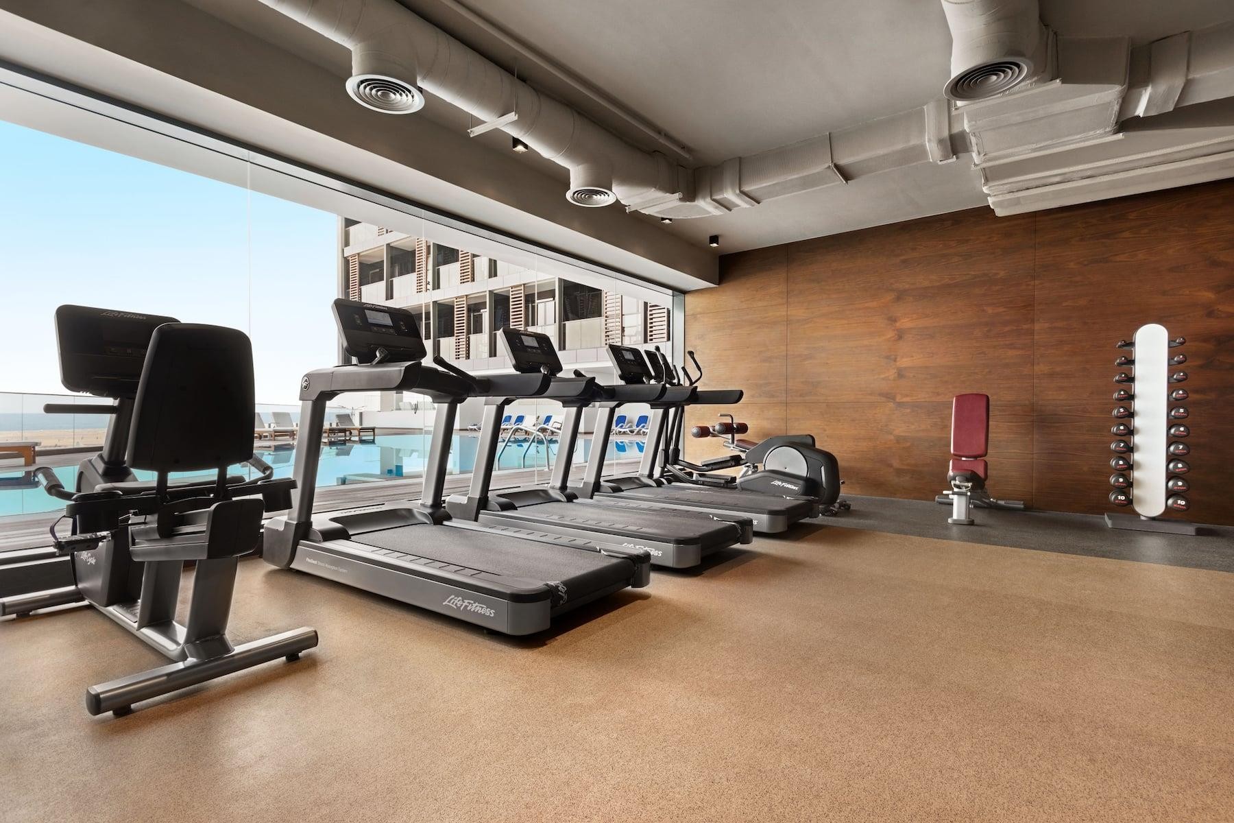 Wyndham Garden Ajman Corniche 12