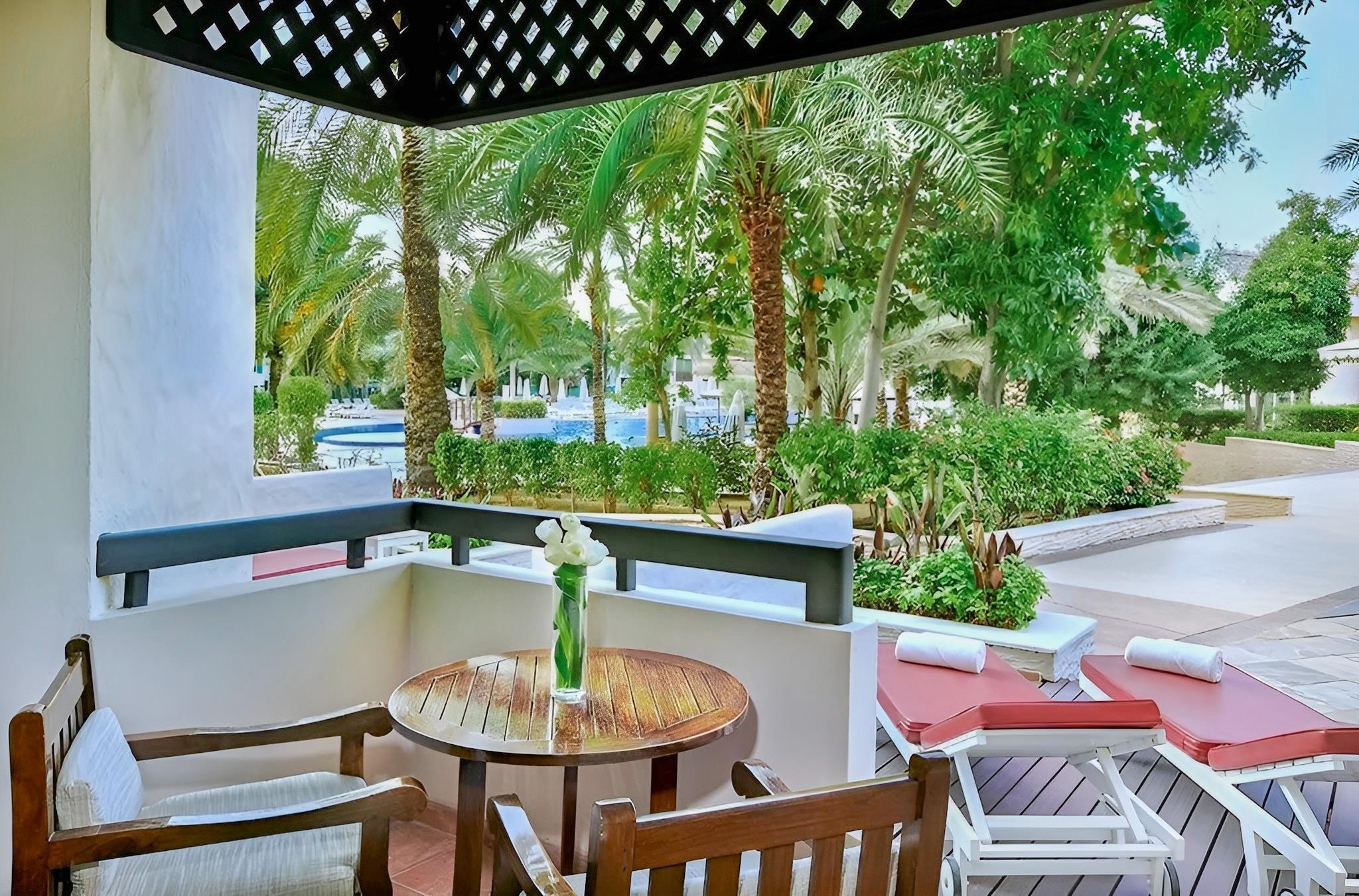 Al Habtoor Grand Resort, Autograph Collection 23