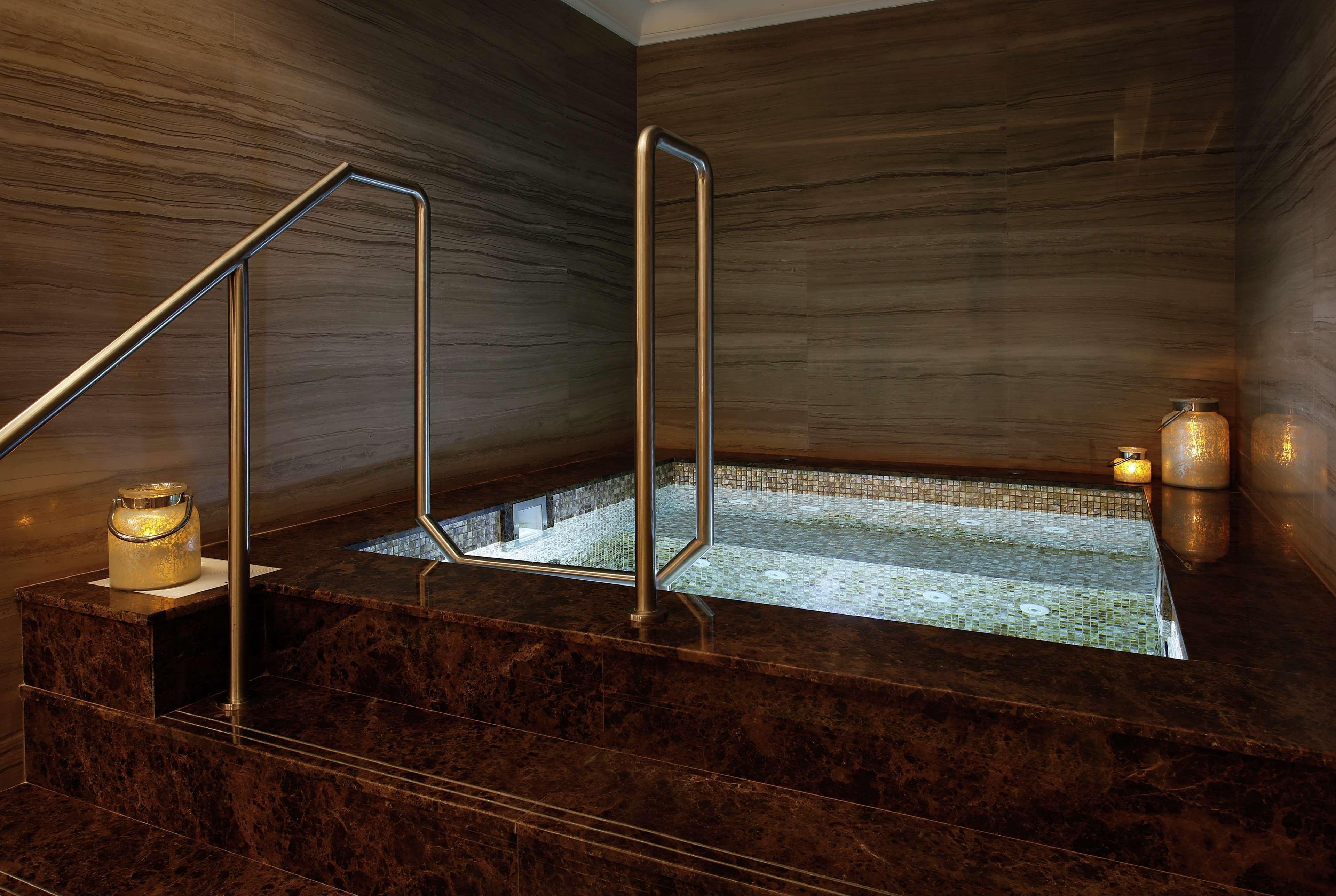 Al Habtoor Palace 11