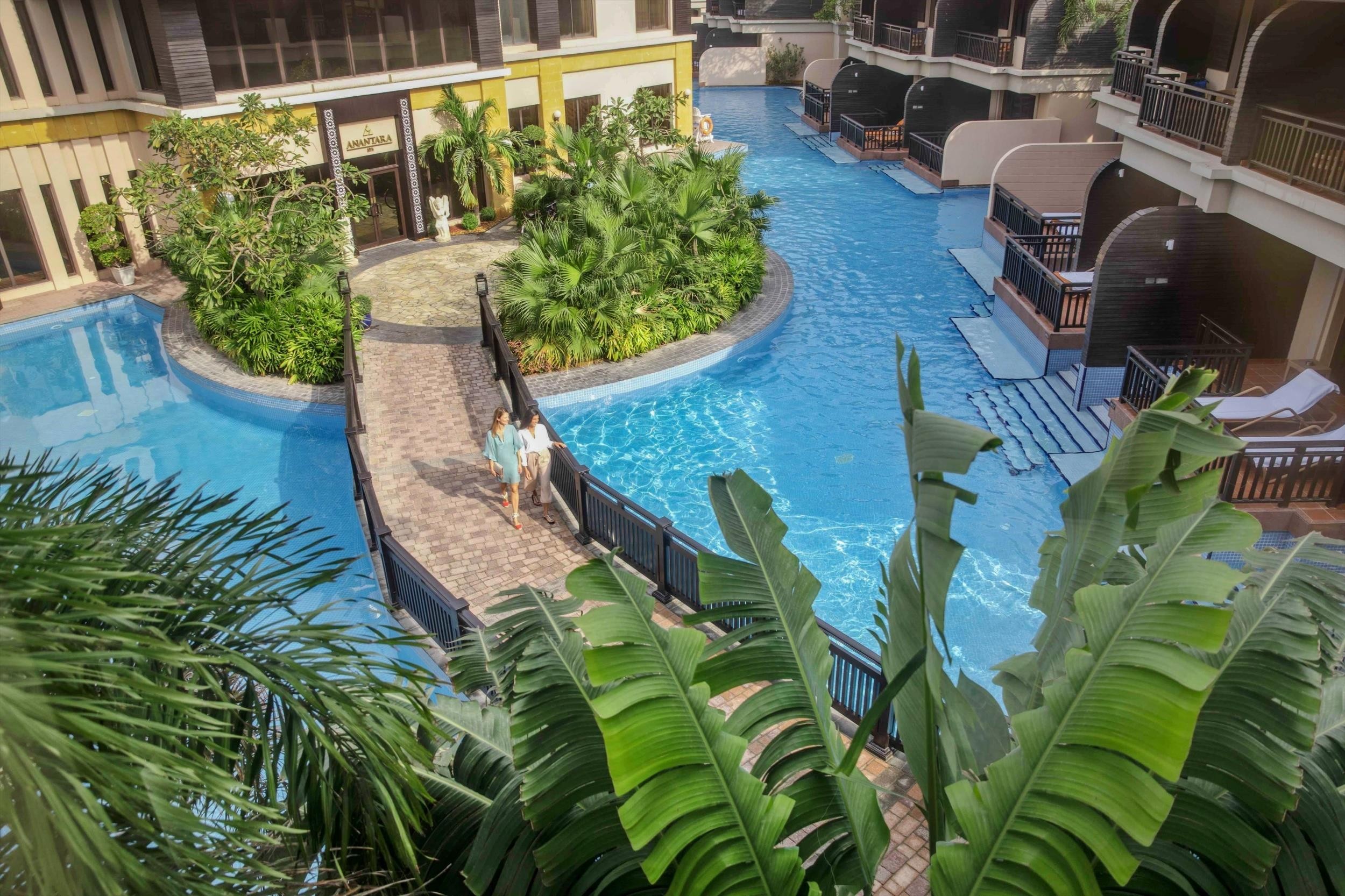 Anantara Dubai The Palm Resort  36