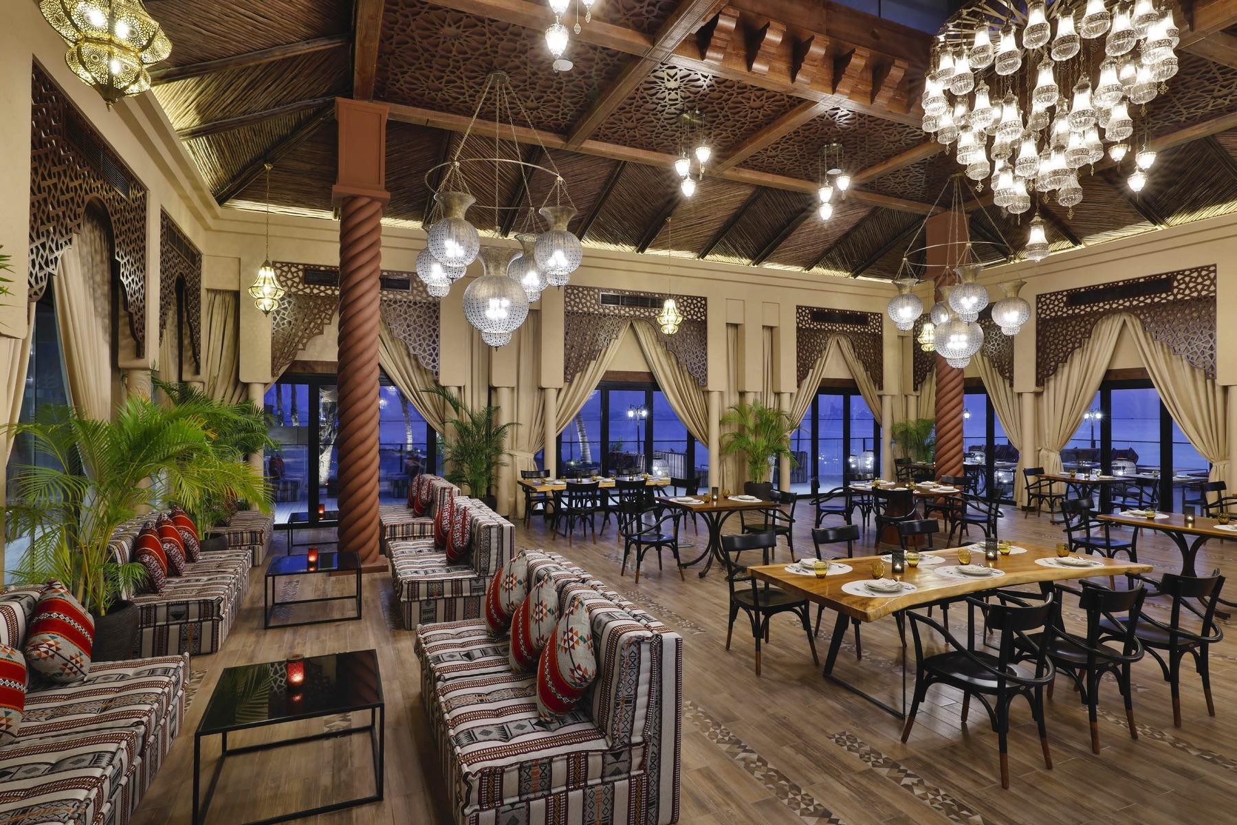 Anantara World Islands Dubai Resort 14