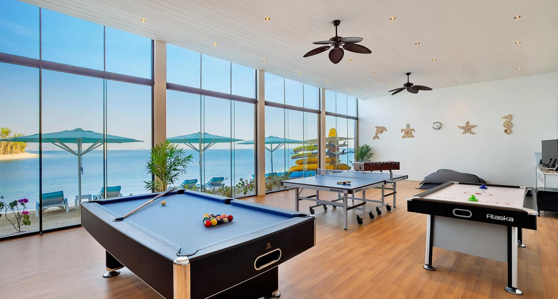 Anantara World Islands Dubai Resort 17