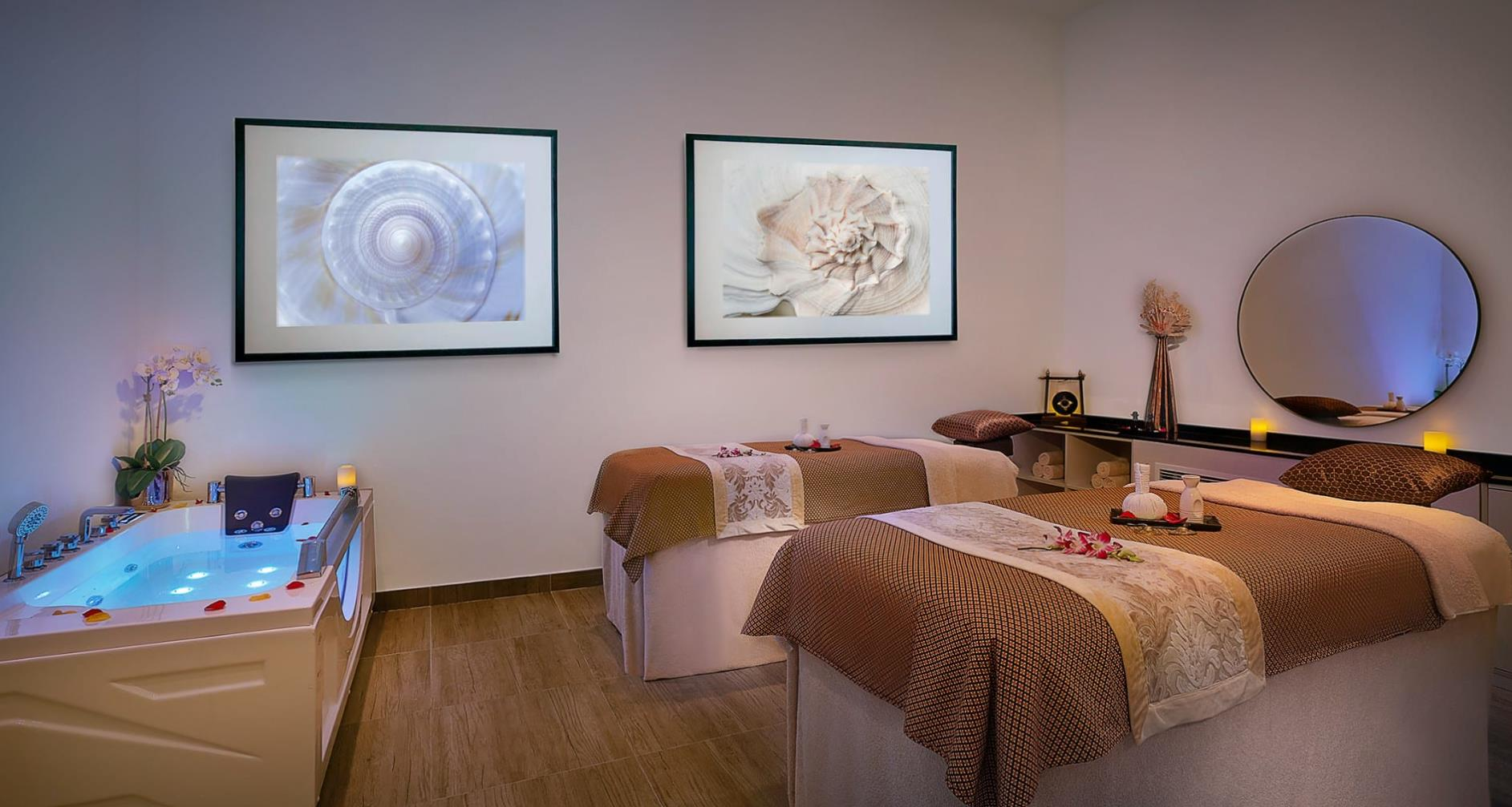 Anantara World Islands Dubai Resort 19