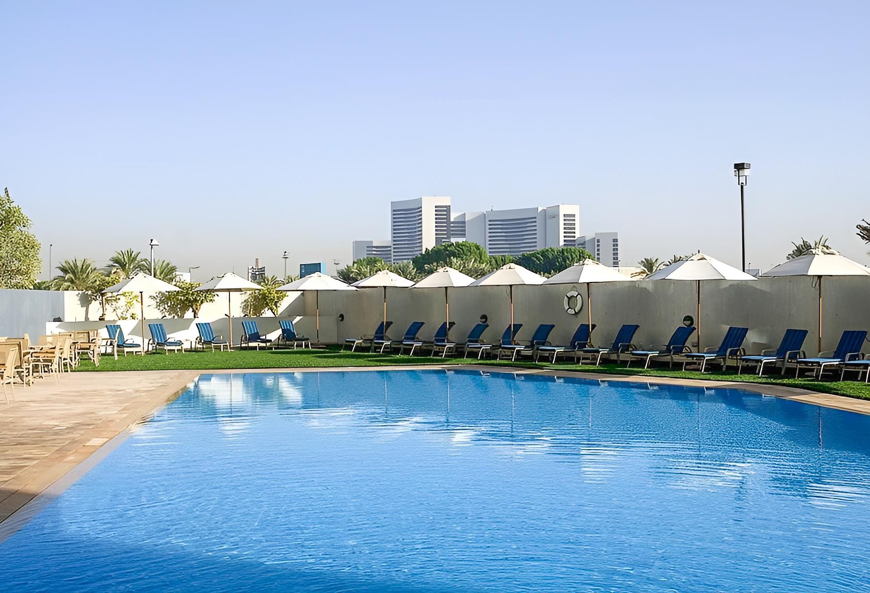 Arabian Park Dubai - Edge by Rotana 2