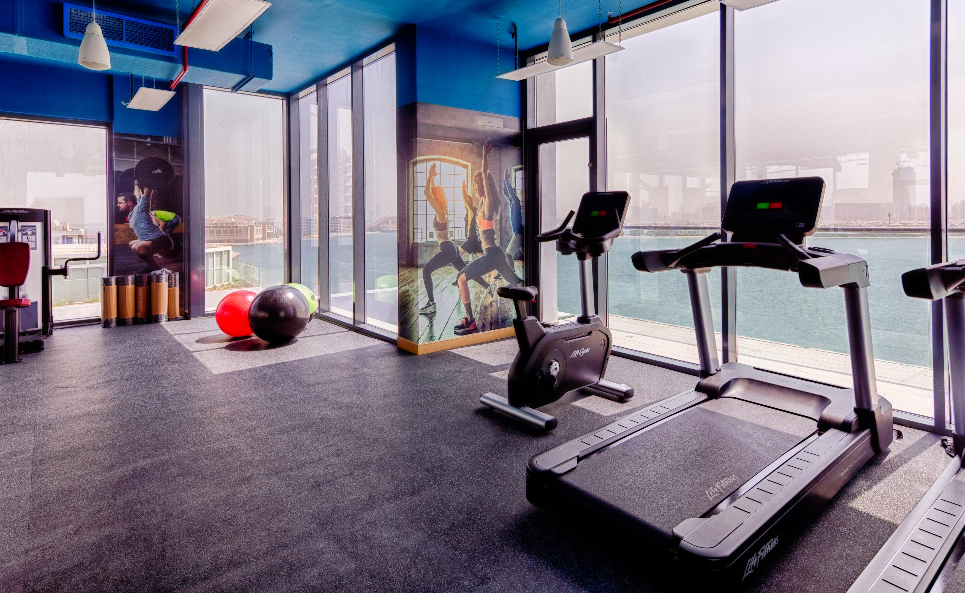 C Central Resort The Palm    8