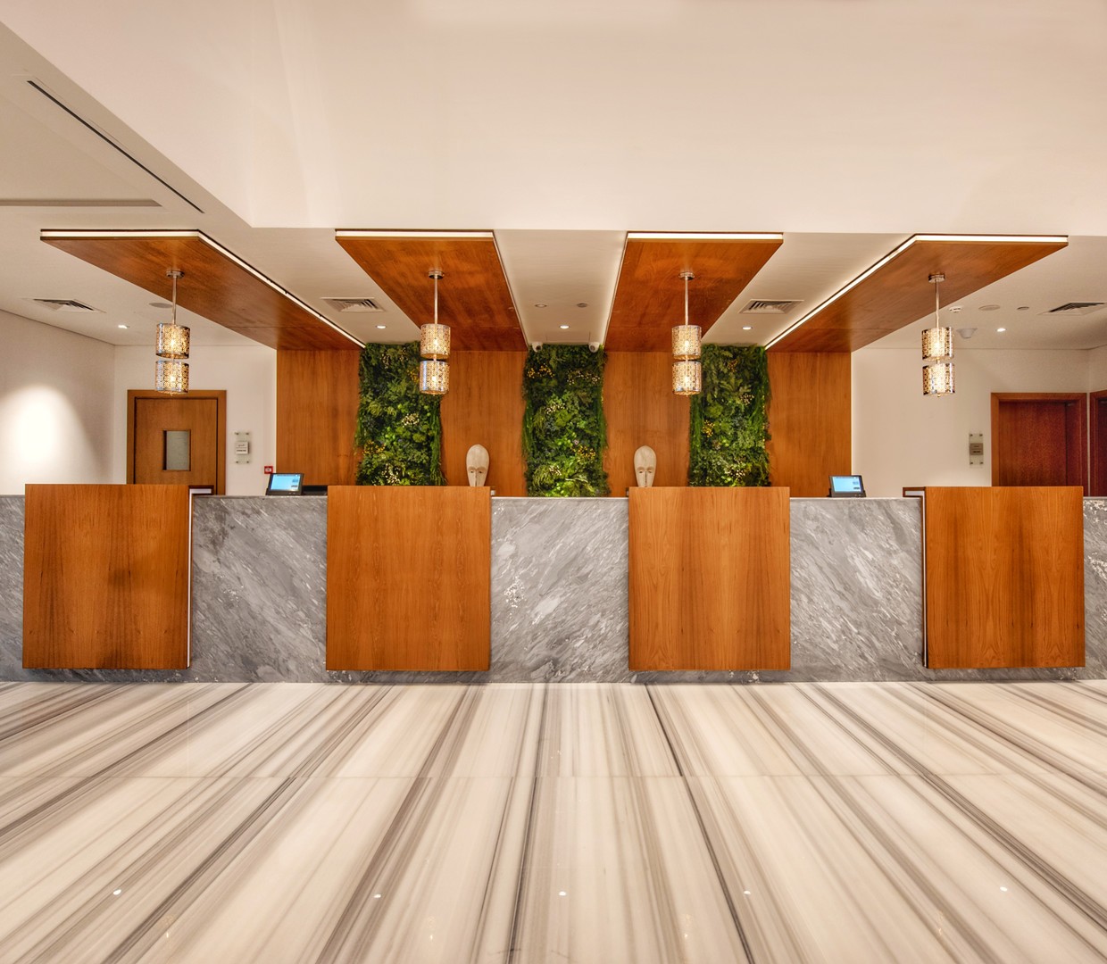 Canal Central Hotel Business Bay 10