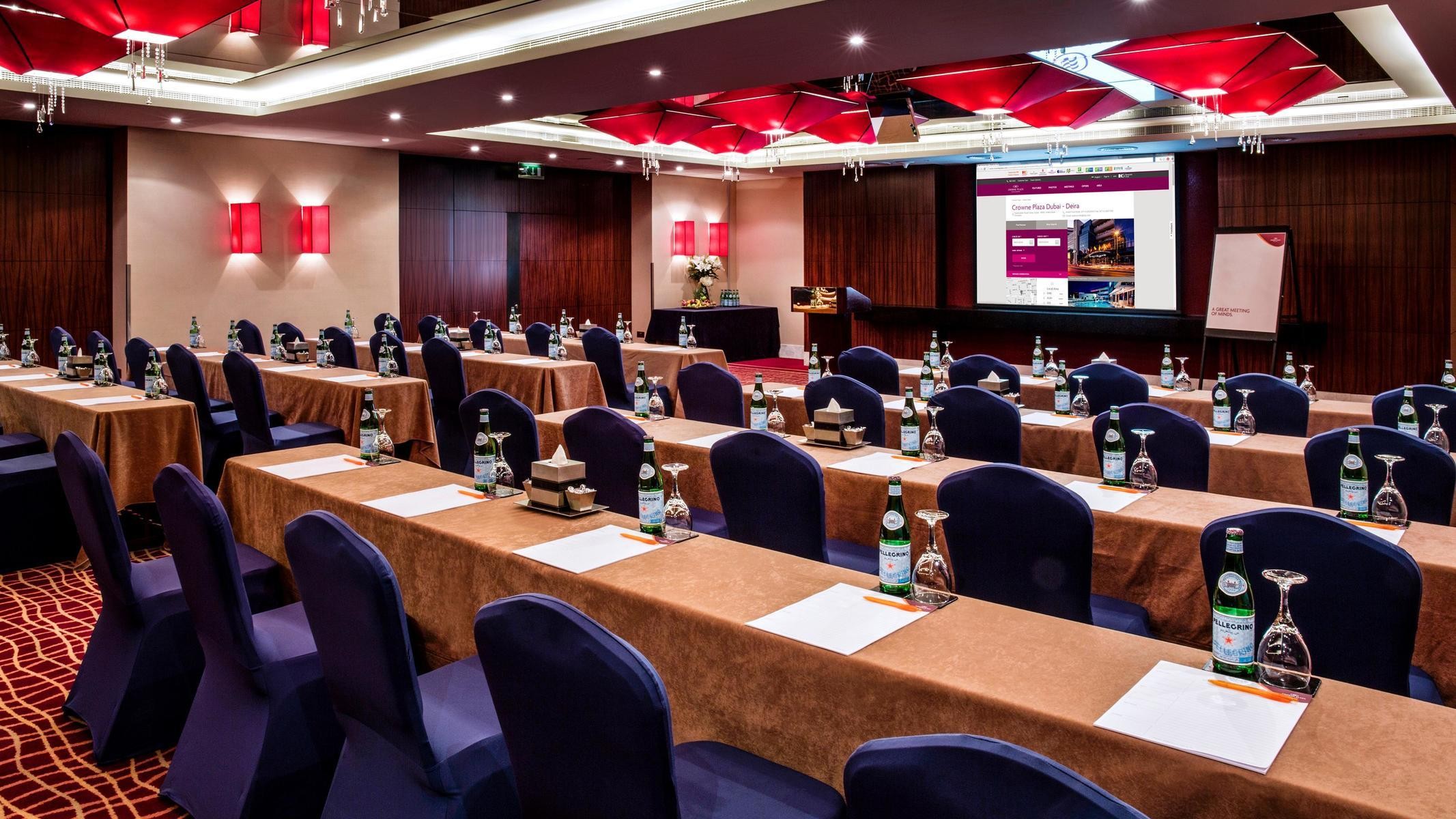 Crowne Plaza Deira 12