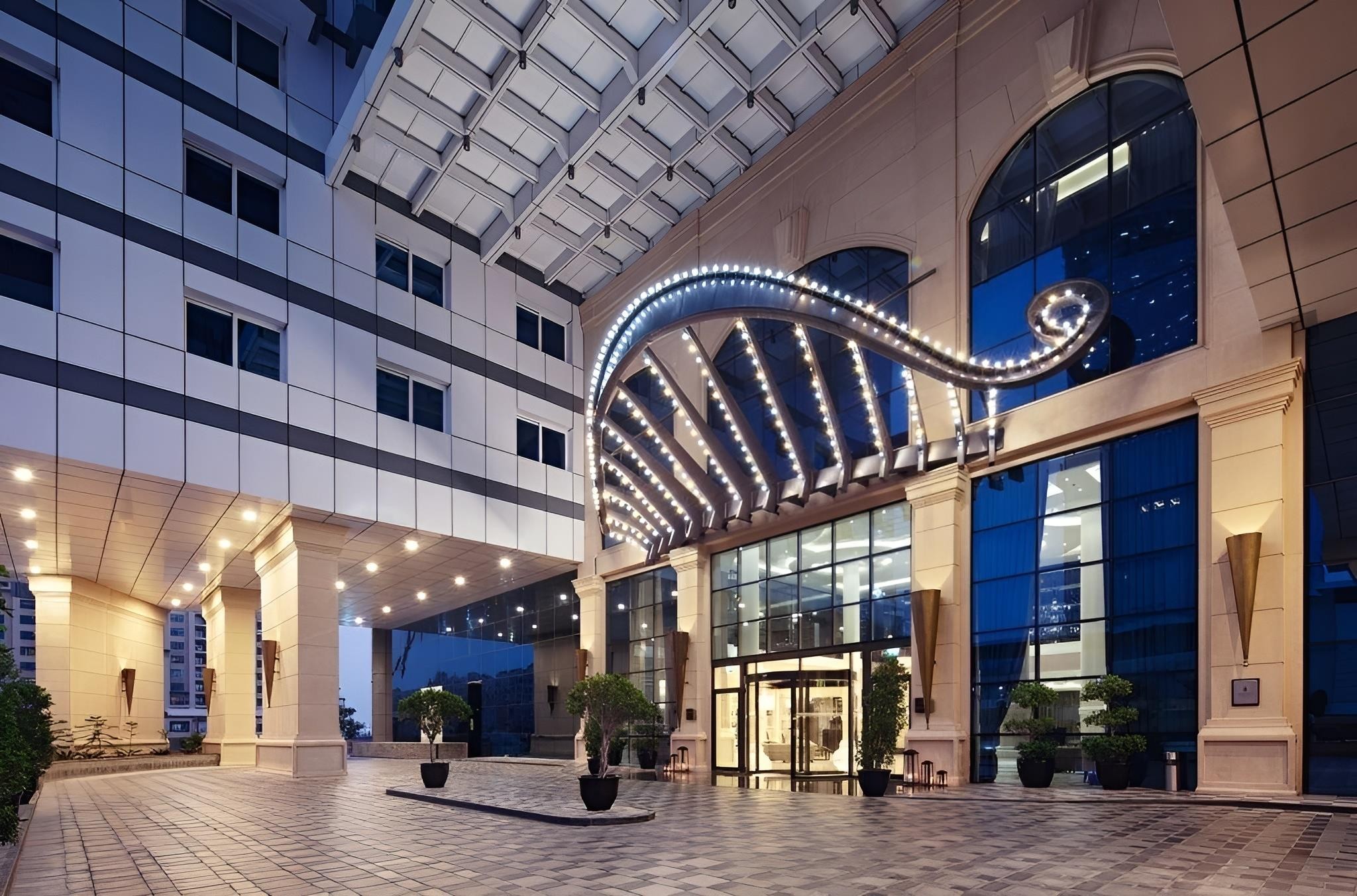 DUKES THE PALM, A ROYAL HIDEAWAY HOTEL 14