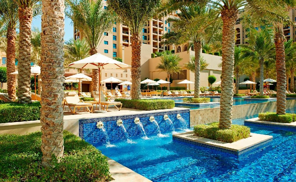 Fairmont The Palm 2