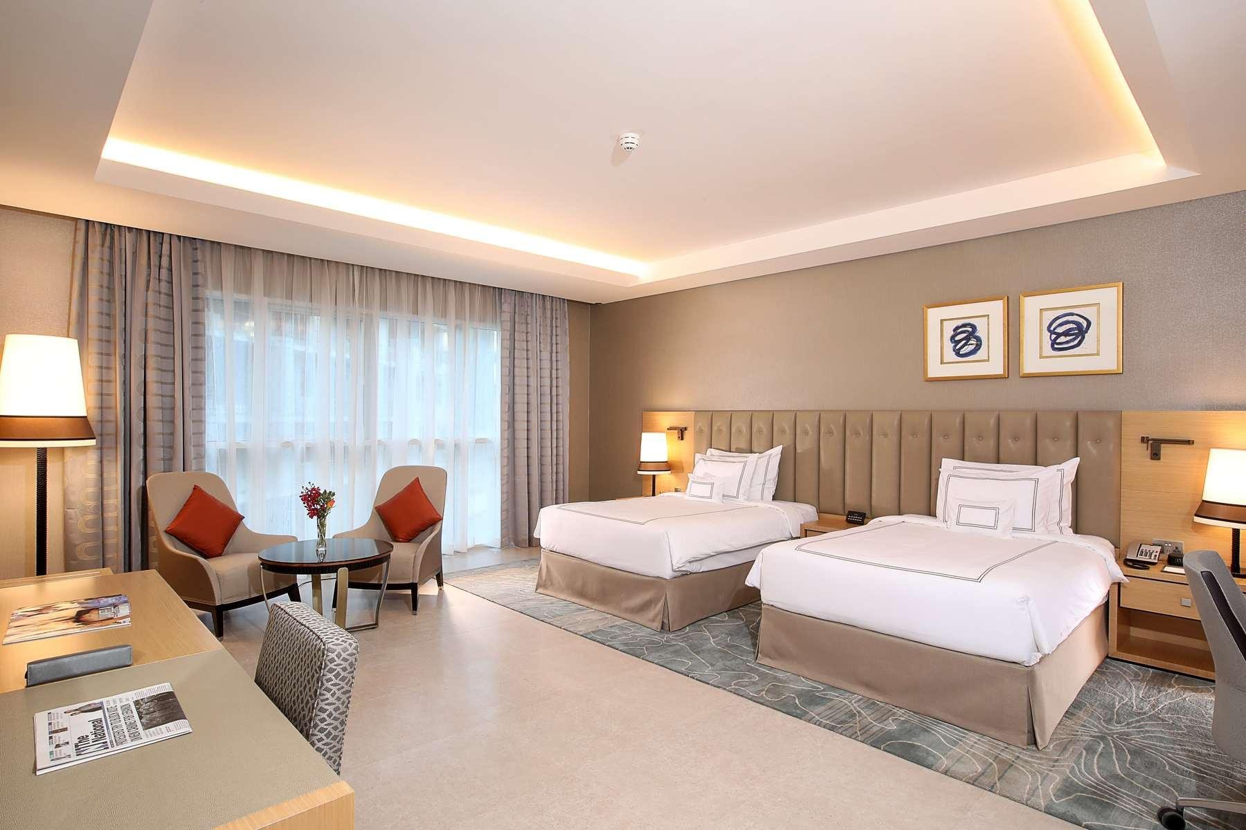 Grand Cosmopolitan Hotel 4