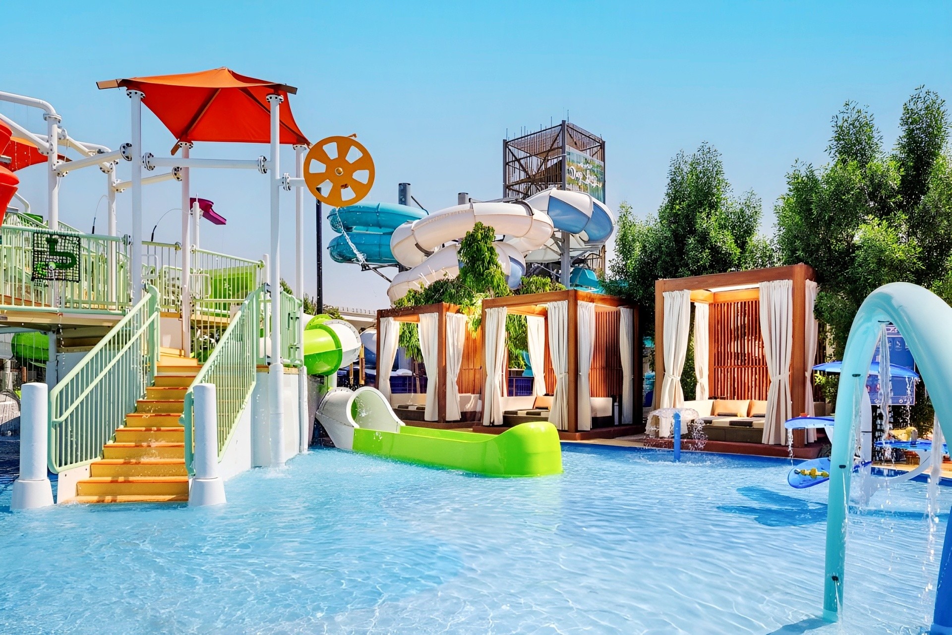 Grand Hyatt Dubai Resort and Waterpark 3