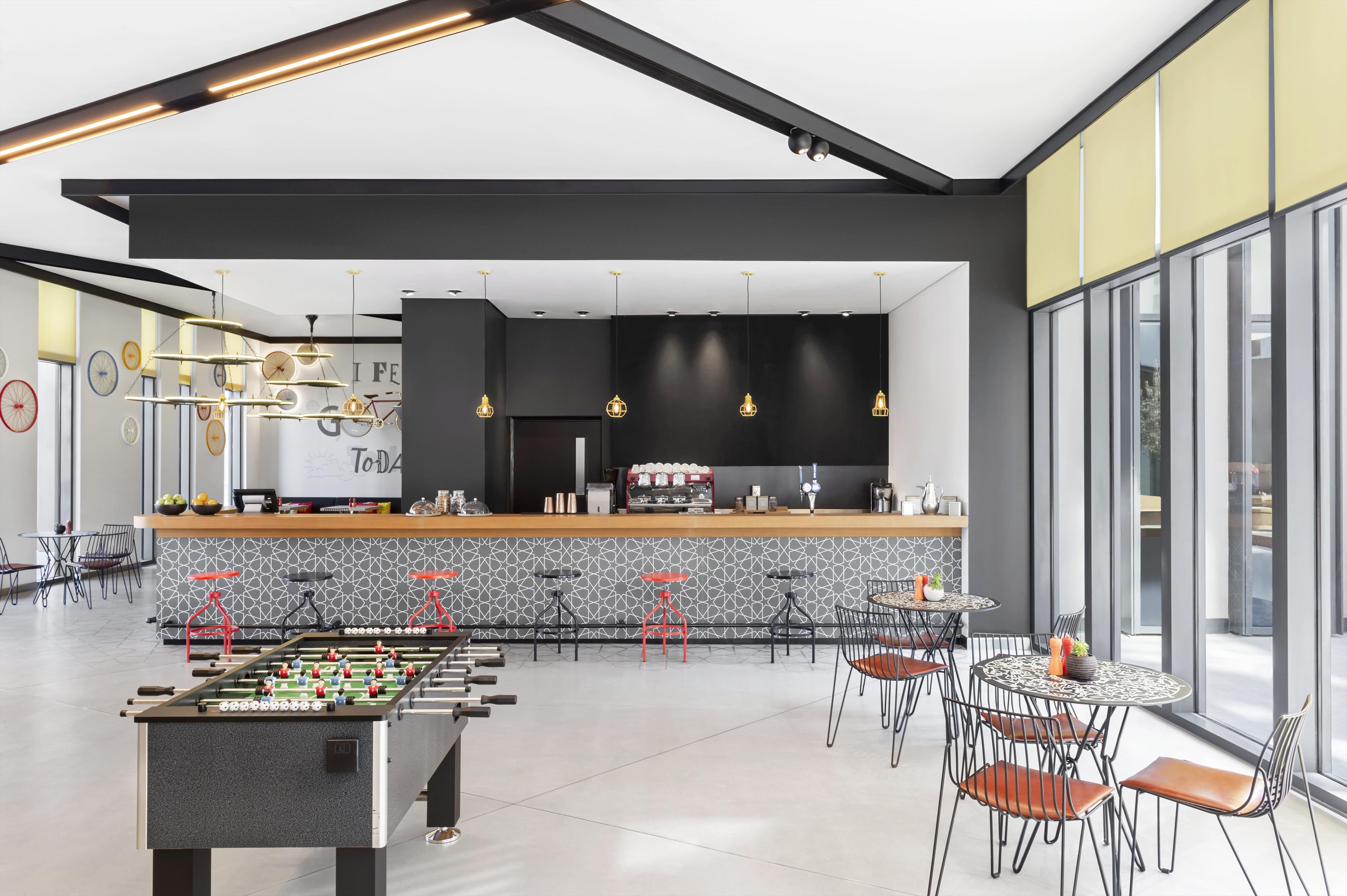 Hampton by Hilton Dubai Al Seef 9