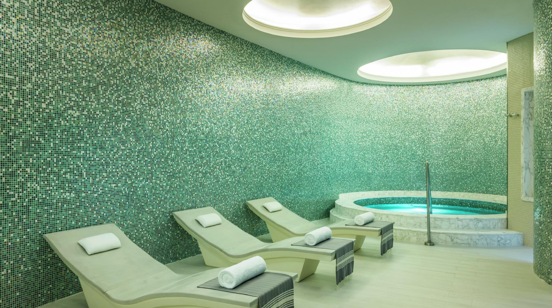 Hilton Dubai Al Habtoor City 21