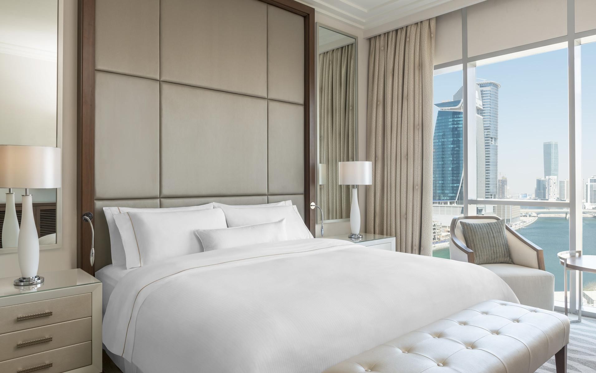 Hilton Dubai Al Habtoor City 6