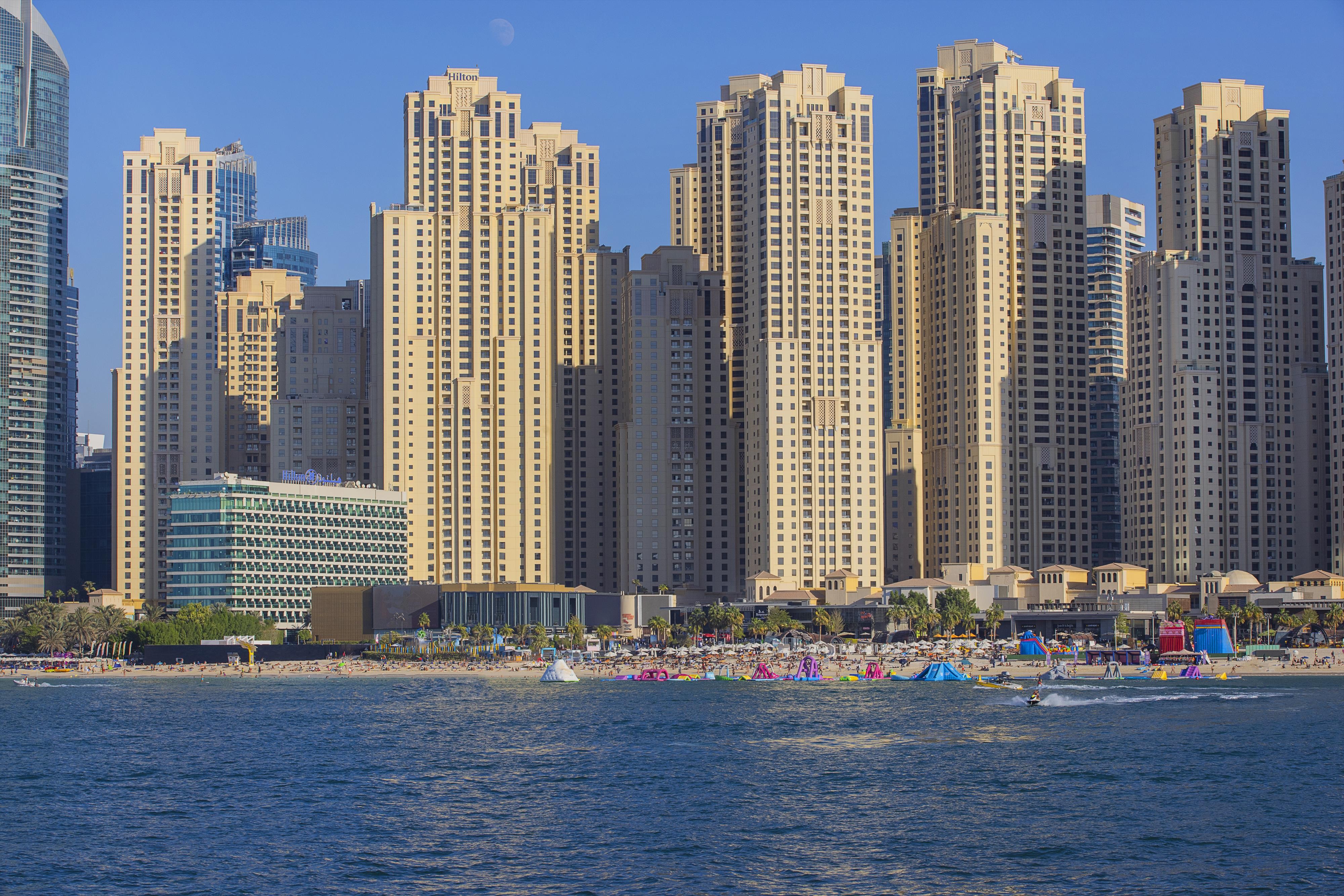 Hilton Dubai Jumeirah Beach 9