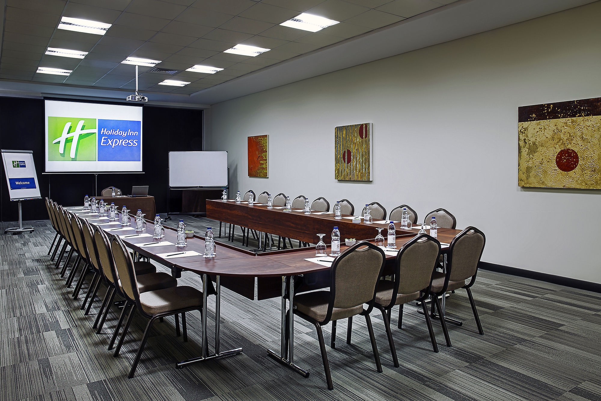 Holiday Inn Express Dubai, Internet City 6