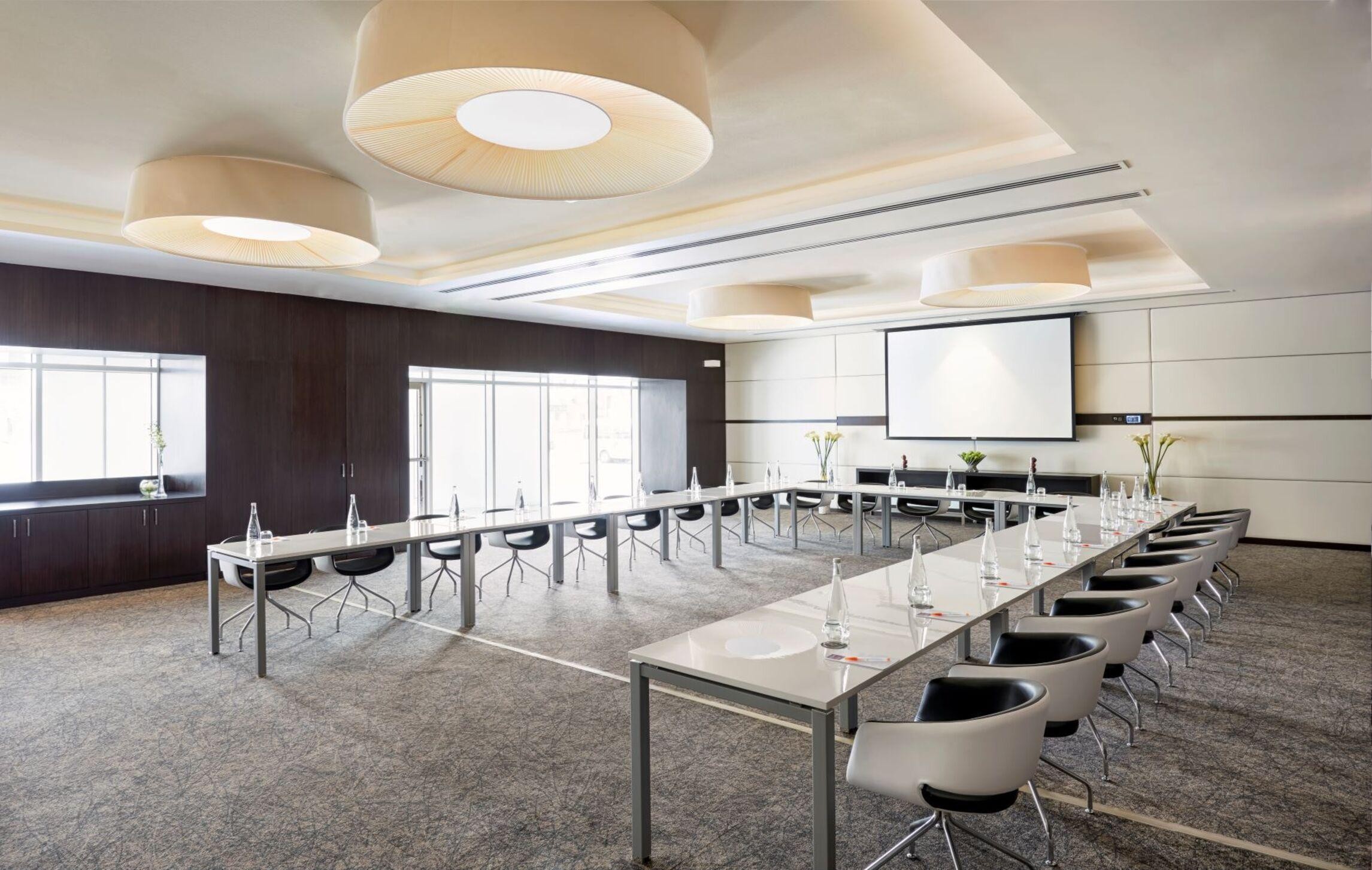 Hyatt Place Dubai Al Rigga 6