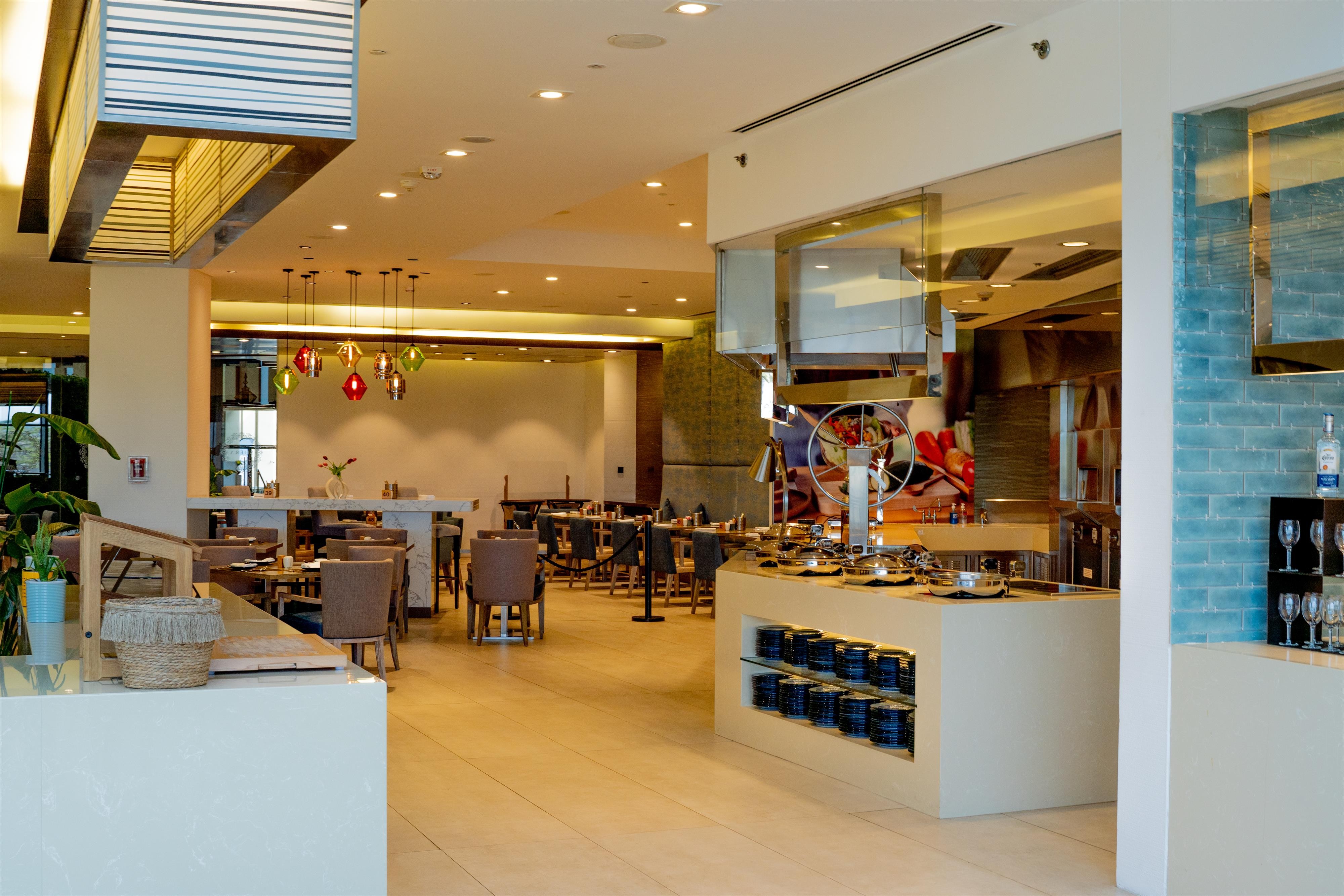 Hyatt Regency Dubai Creek Heights  13