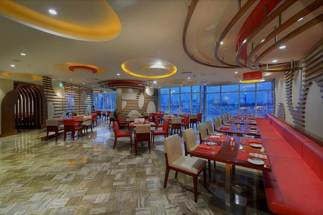 Marriott Hotels & Resorts and Marriott Executive Apartments  8