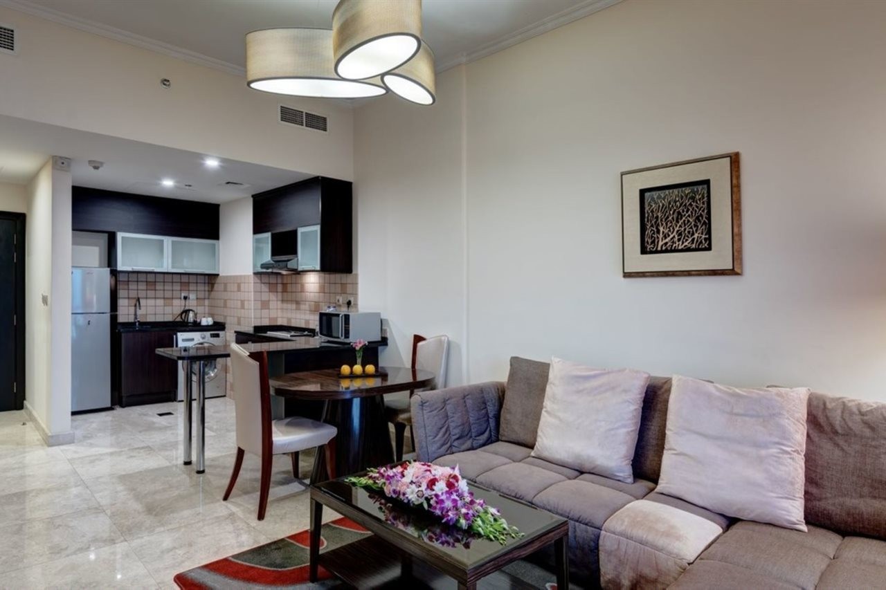 Marriott Hotels & Resorts and Marriott Executive Apartments  7