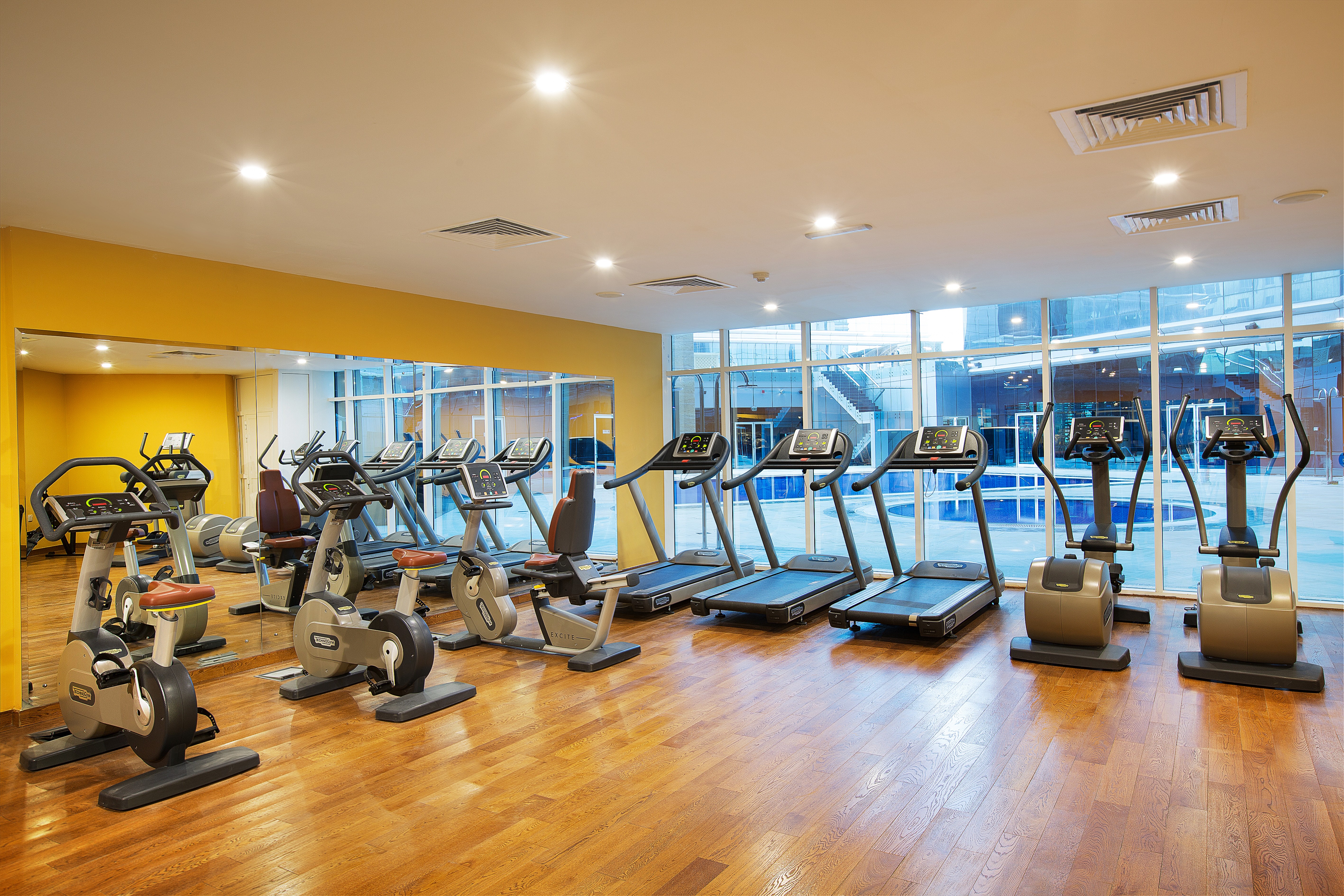 Marriott Hotels & Resorts and Marriott Executive Apartments  11