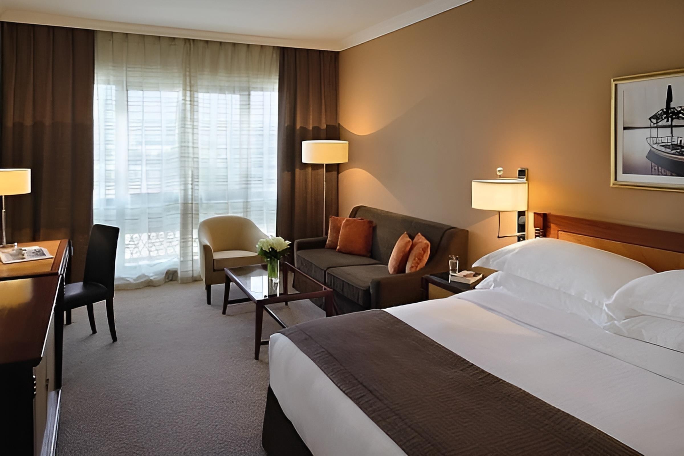 MÖVENPICK HOTEL & APARTMENTS BUR DUBAI 15