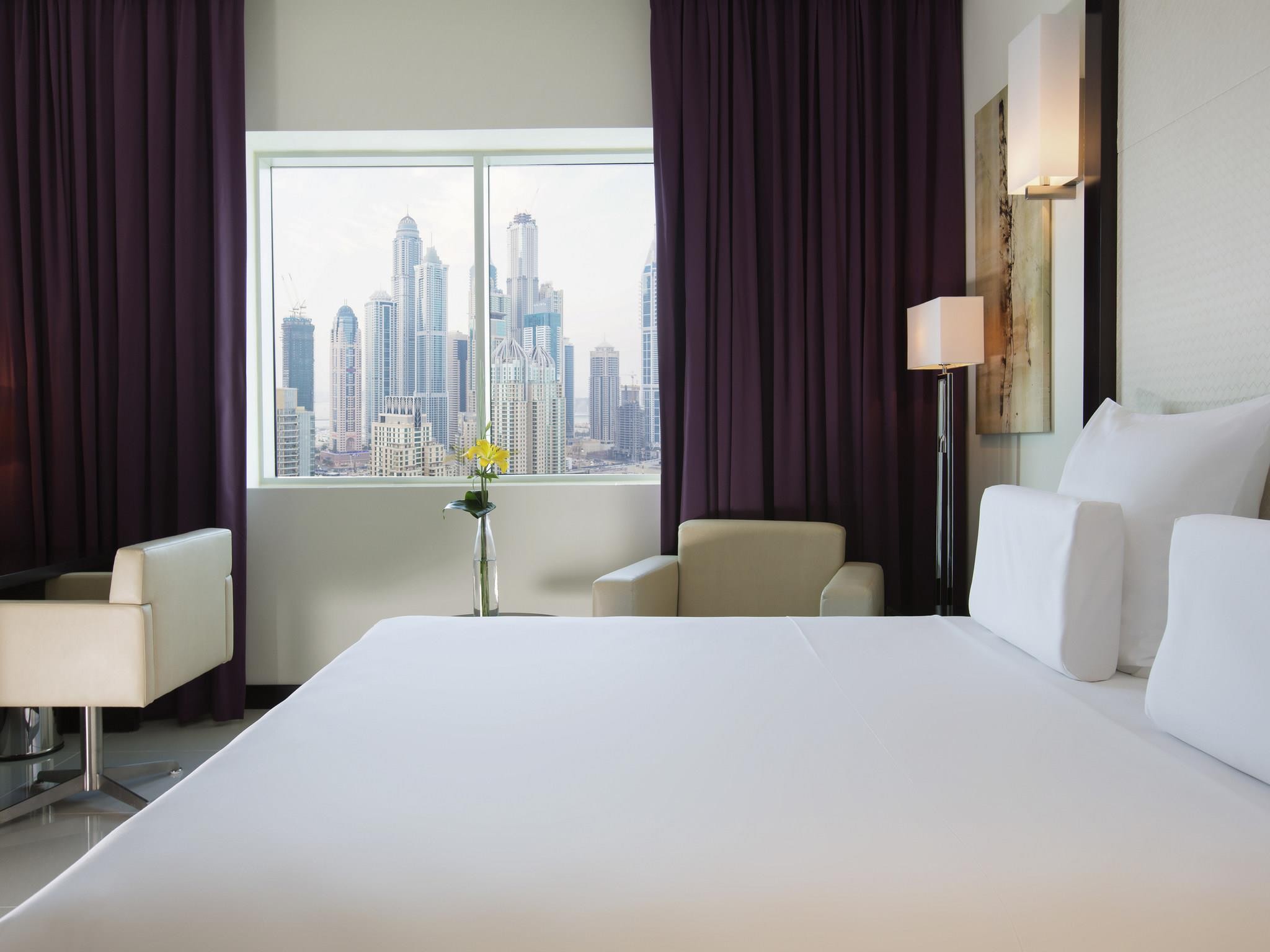 Pullman Dubai Jumeirah Lakes Towers 3