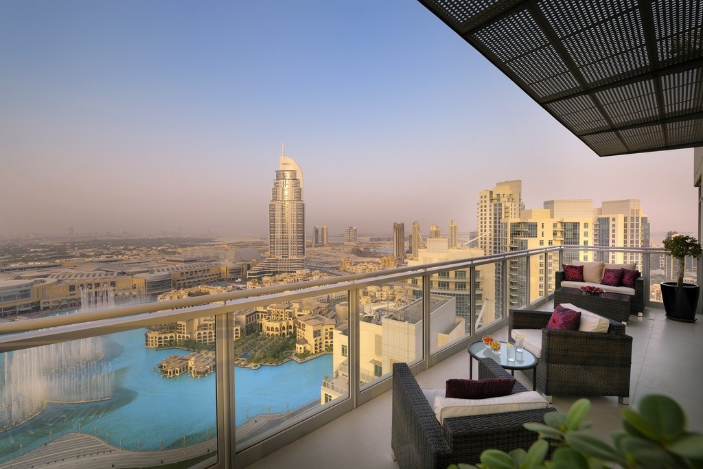 Ramada Downtown Dubai 8