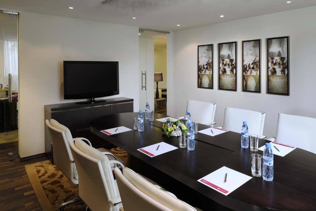 Ramada Downtown Dubai 11