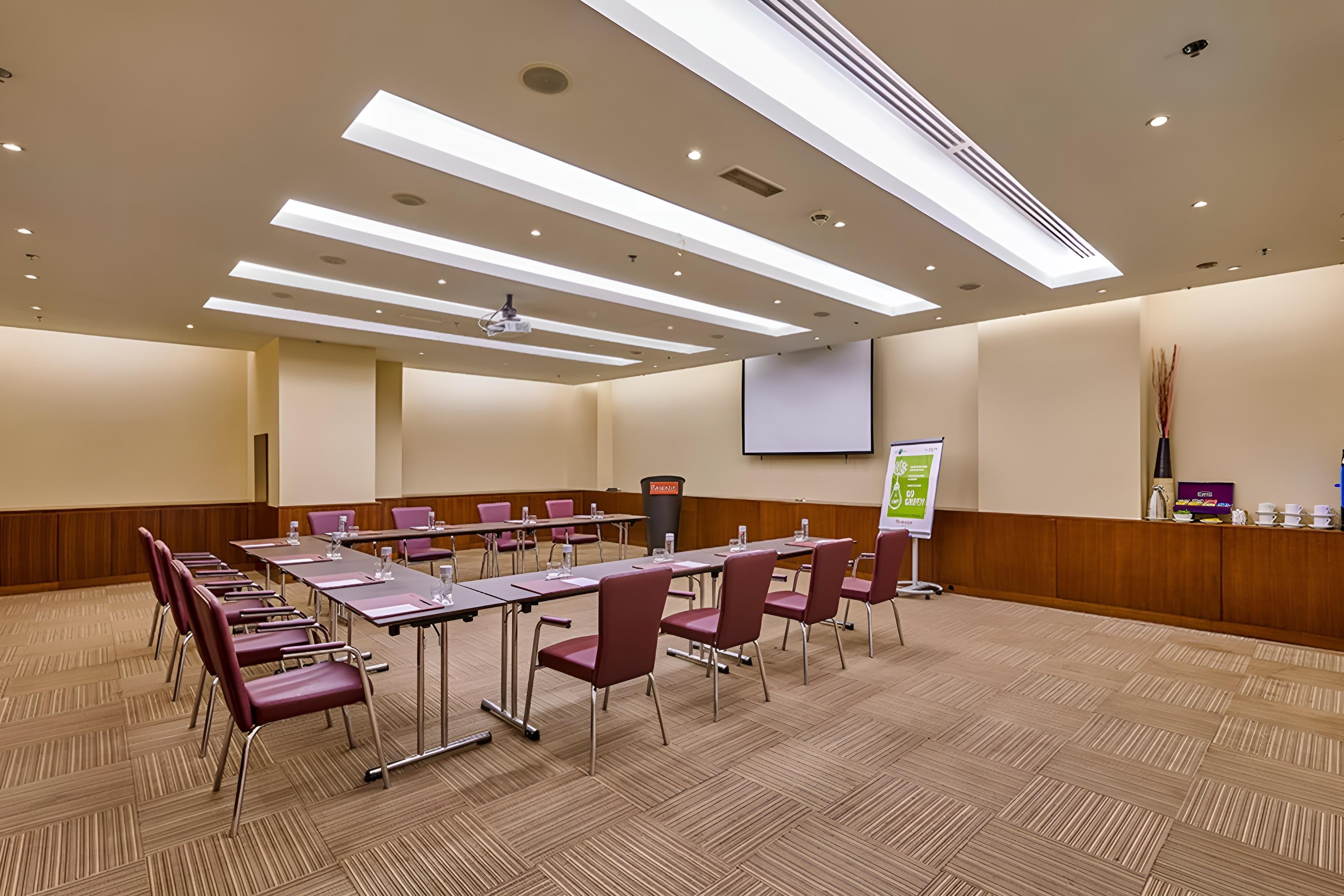 Ramada Hotel and Suites By Wyndham Dubai JBR 17