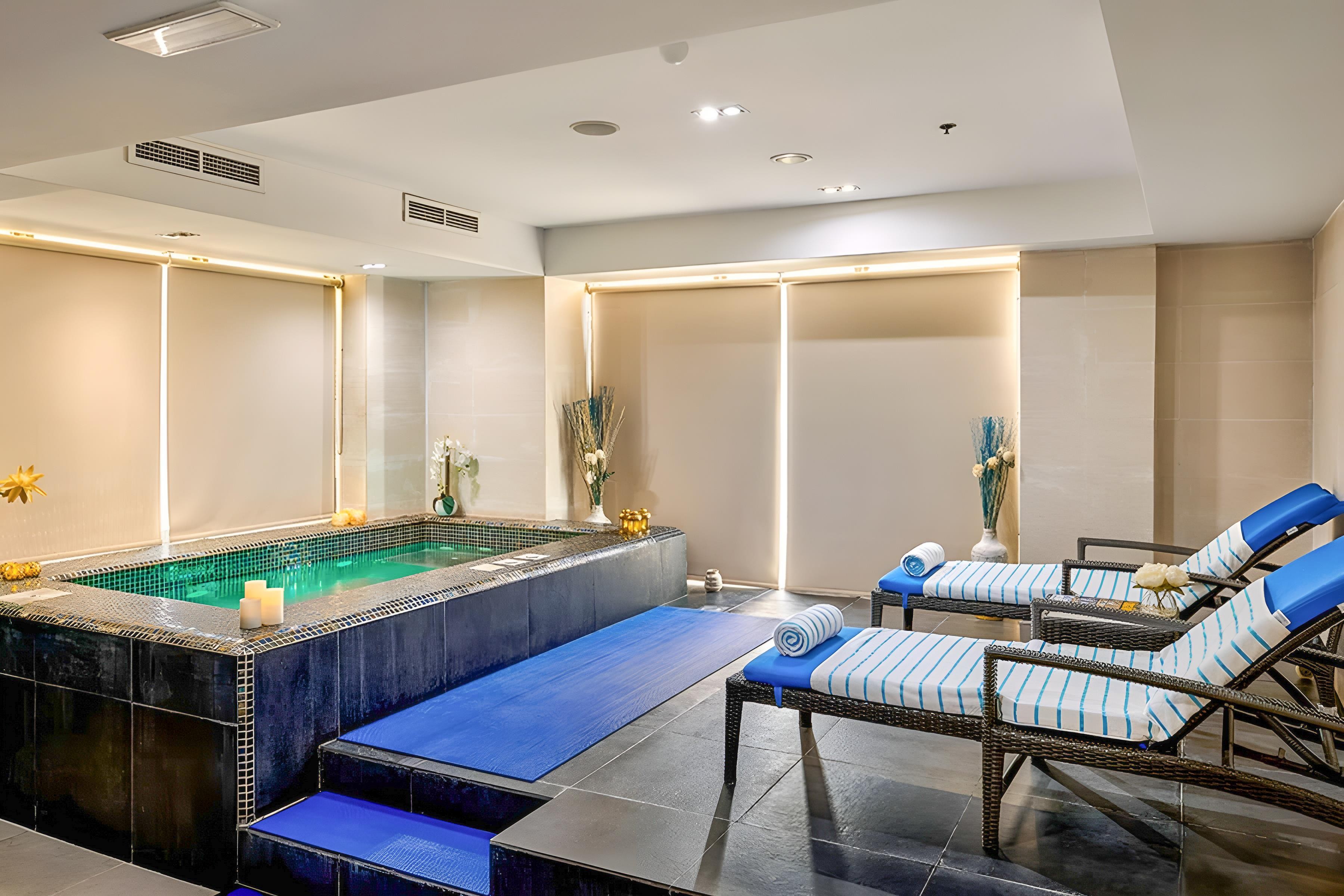 Ramada Hotel and Suites By Wyndham Dubai JBR 16