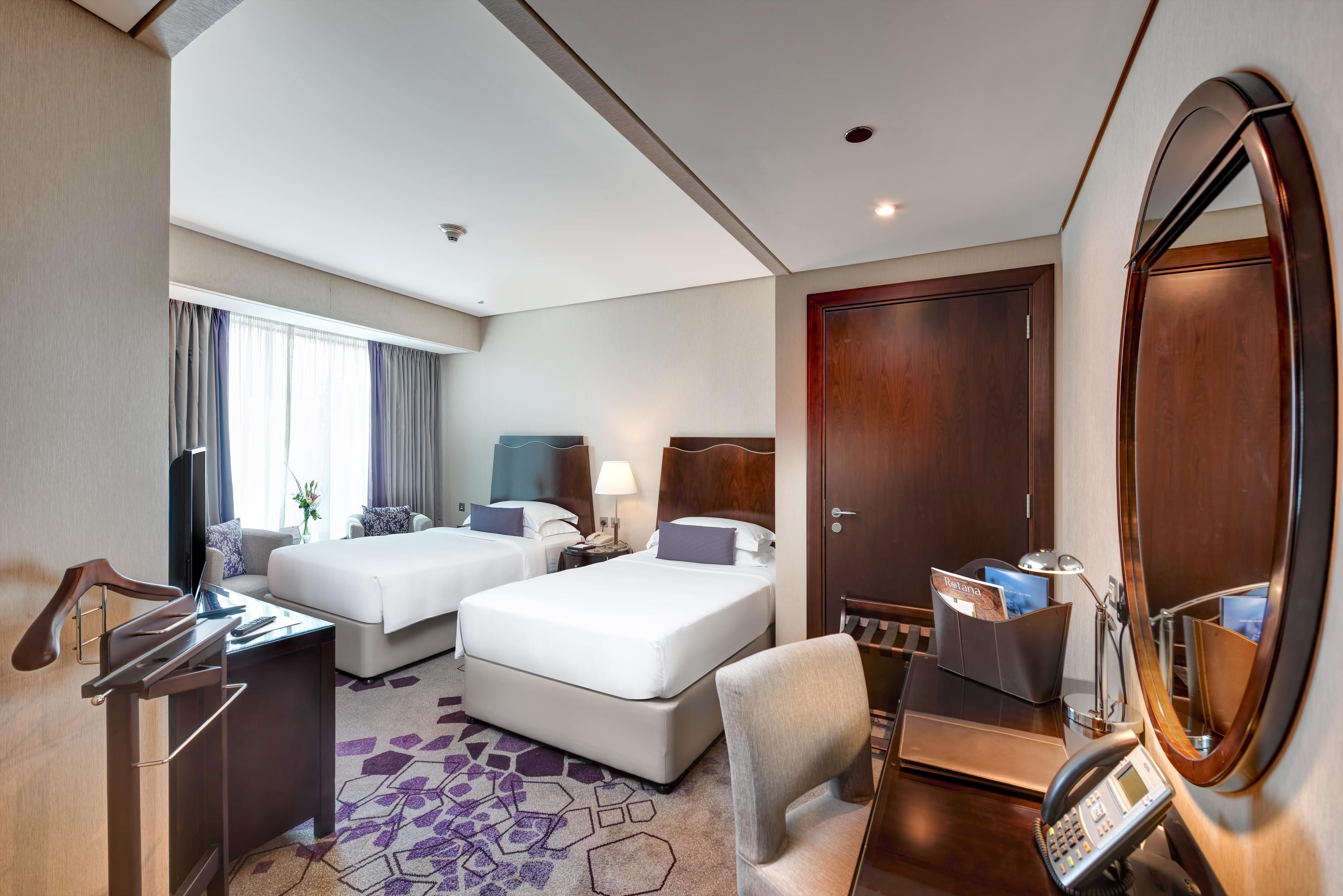 Rose Rayhaan Dubai by Rotana 4